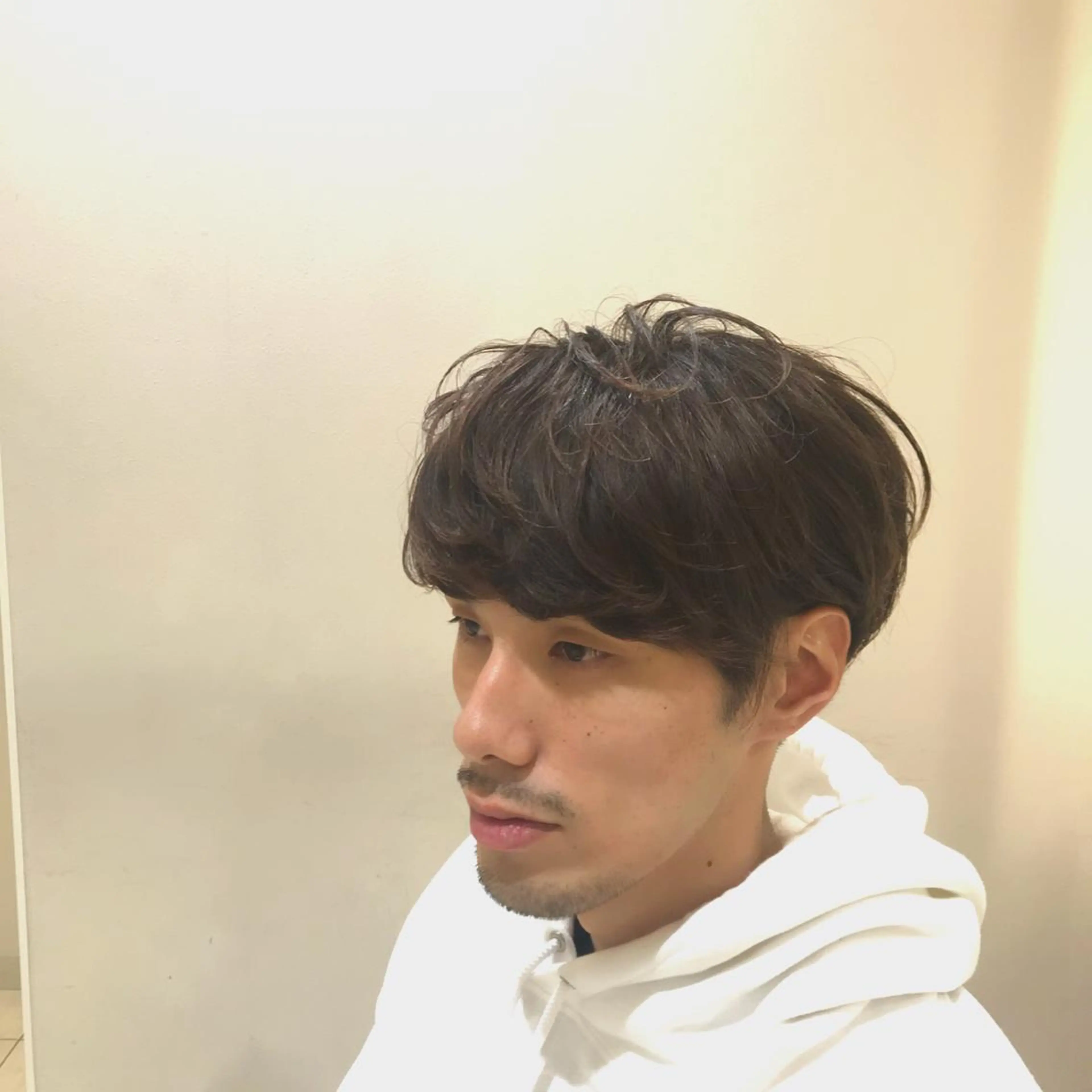 ショート パーマ メンズ 関 沙緒里のヘアスタイル