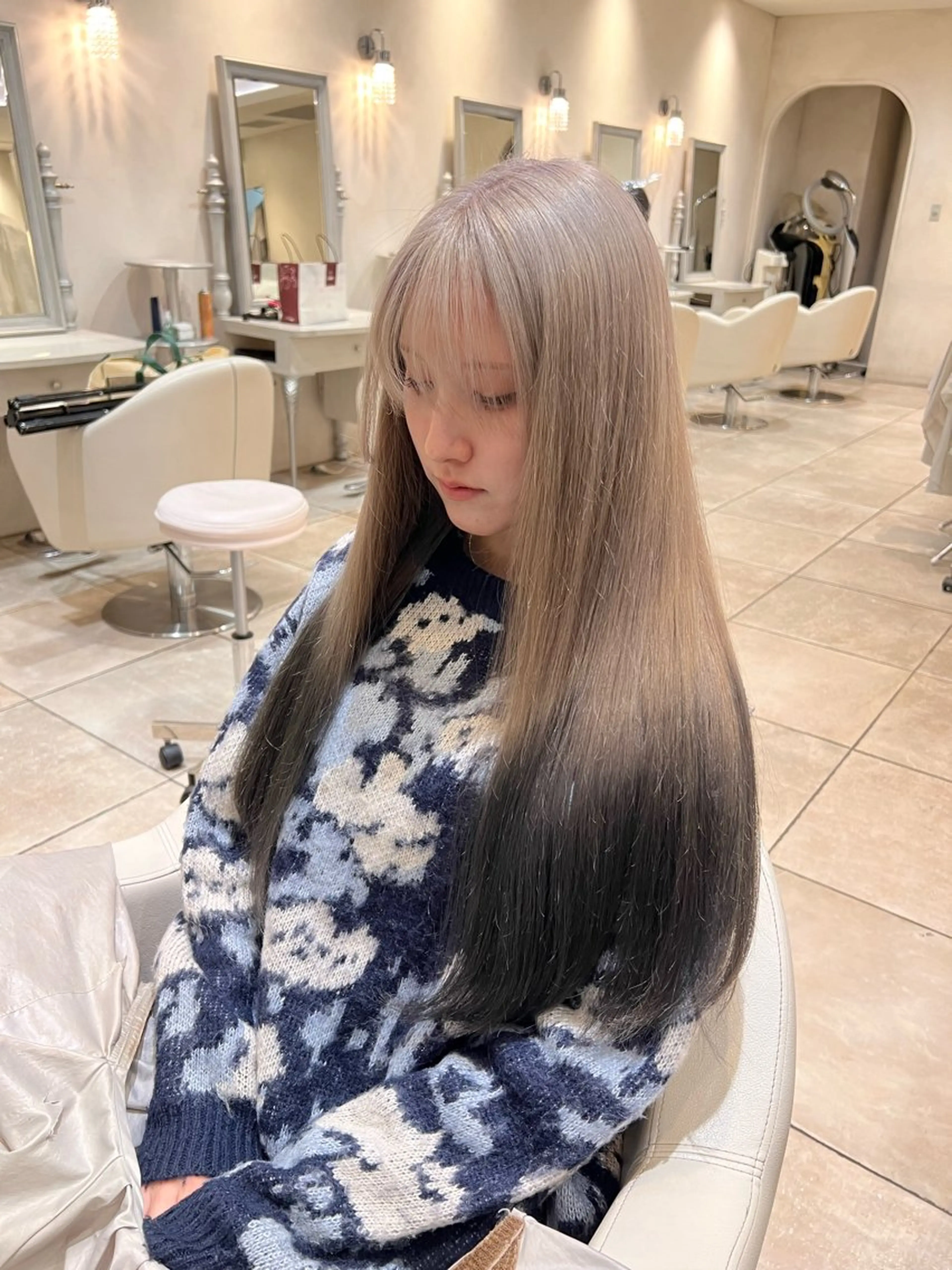 カラー ベージュカラー デザインカラー ミルクティーベージュ ヘアカラー 地毛風ストレート/ 髪質改善/セキネのヘアスタイル