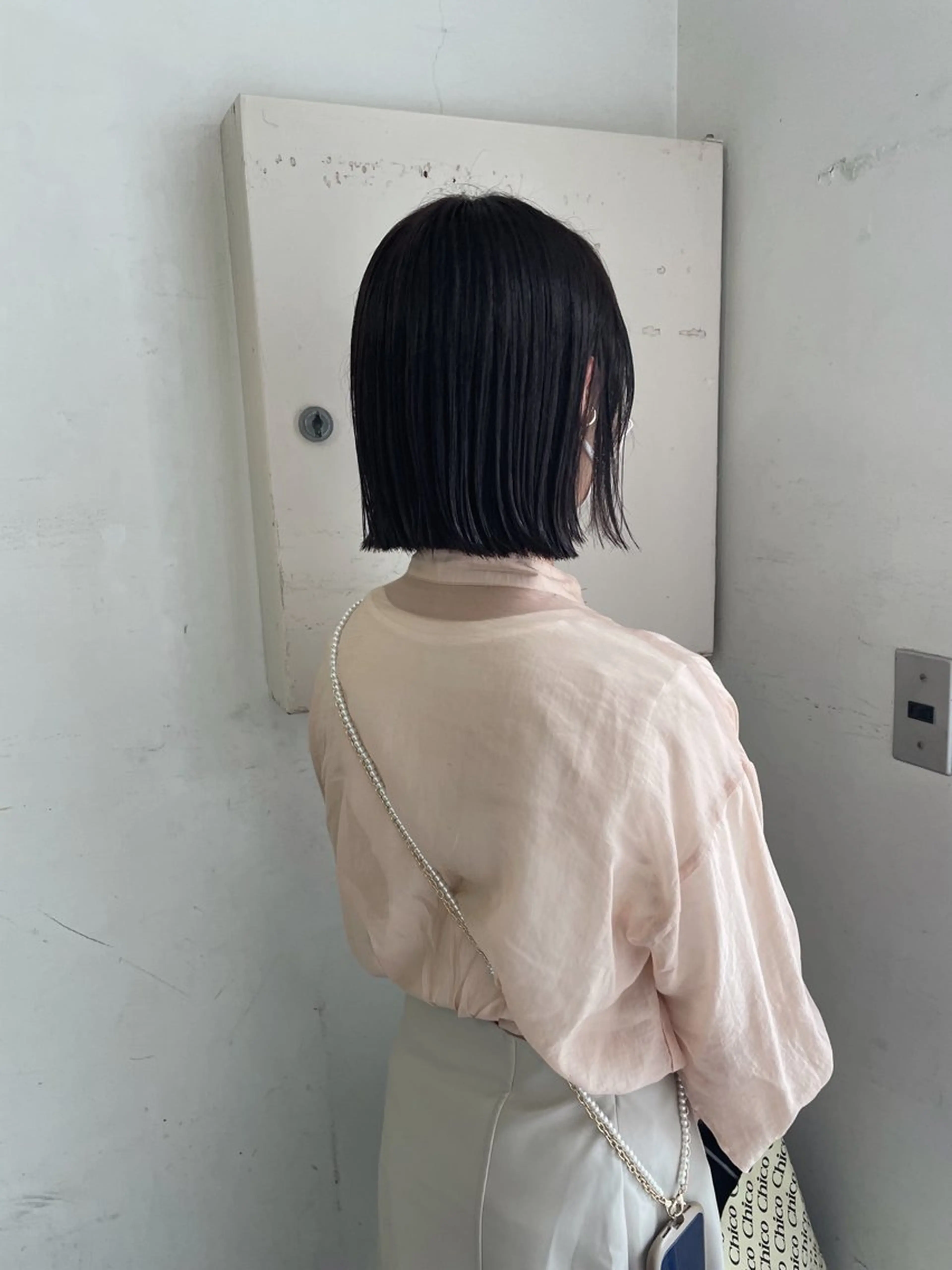 ミディアム カラー 切りっぱなしボブ ブラウンカラー ダークブラウン ボブ カット ヘアカラー トリートメント 切りっぱなしボブ ソノキユウカのヘアスタイル