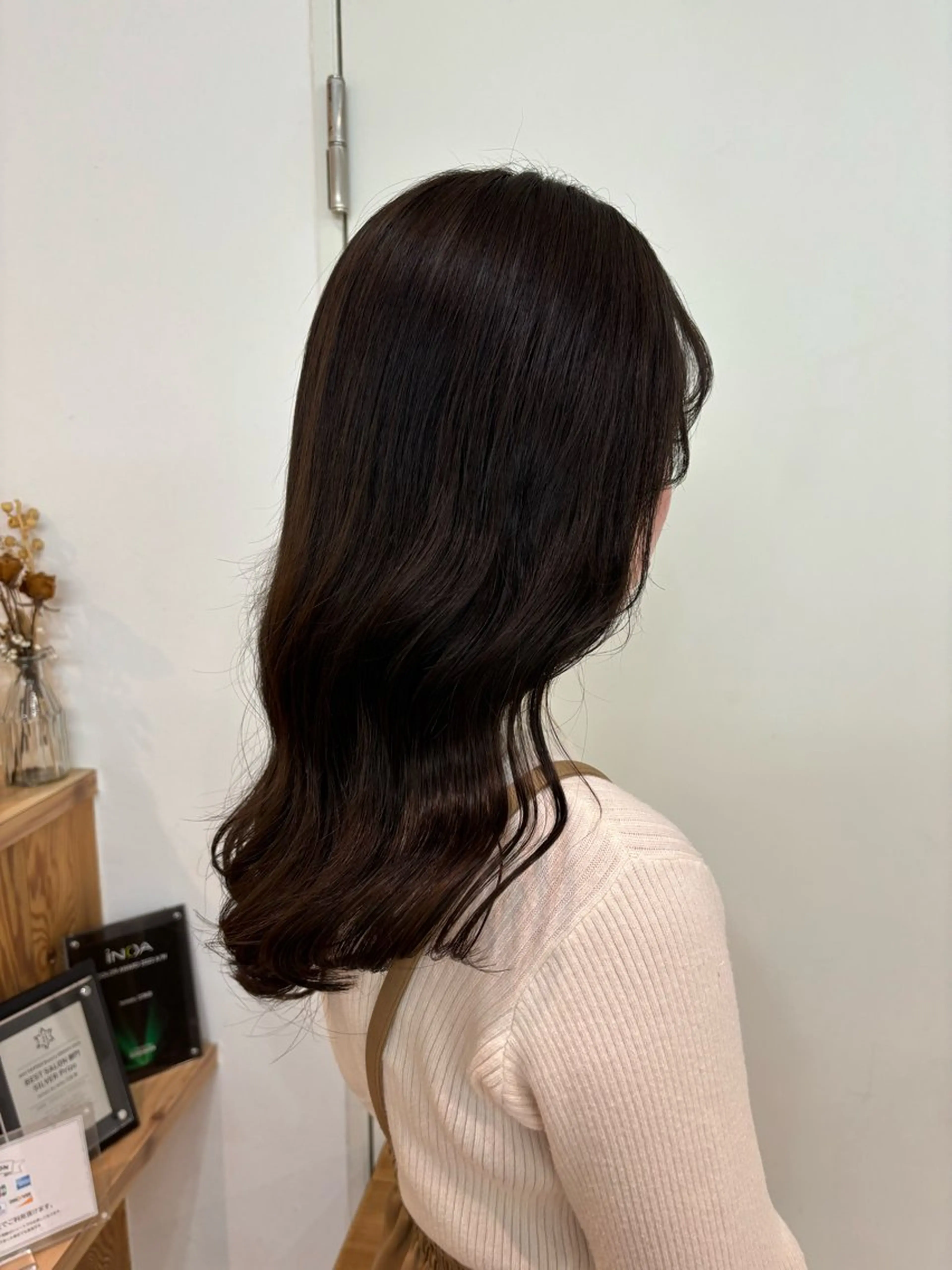 ロング カラー 透明感カラー オリーブカラー オレンジ 室谷 ゆりあのヘアスタイル