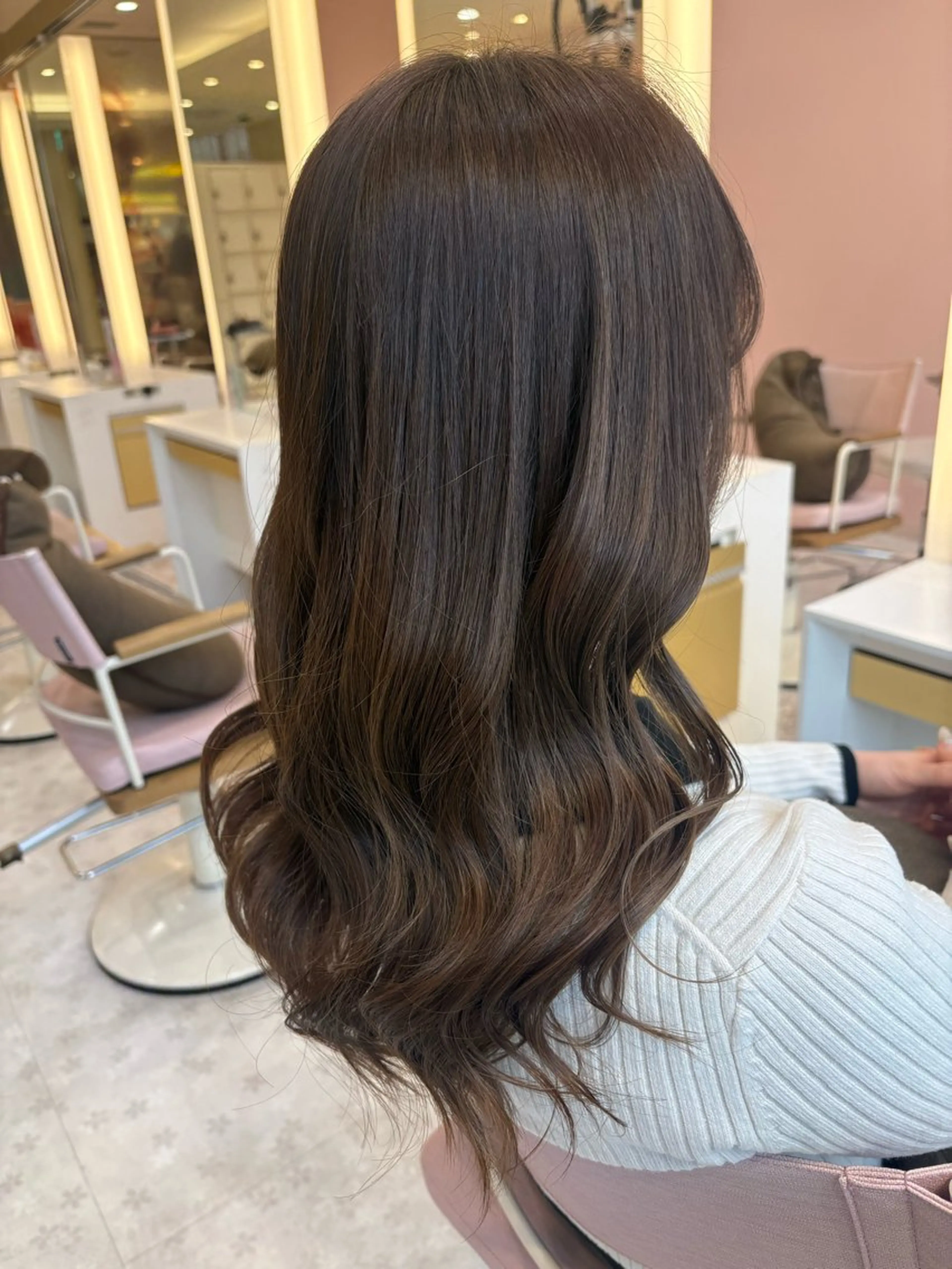 【💖透明感🎀秋冬カラー💖】カット+イルミナカラー+補修トリートメントの写真