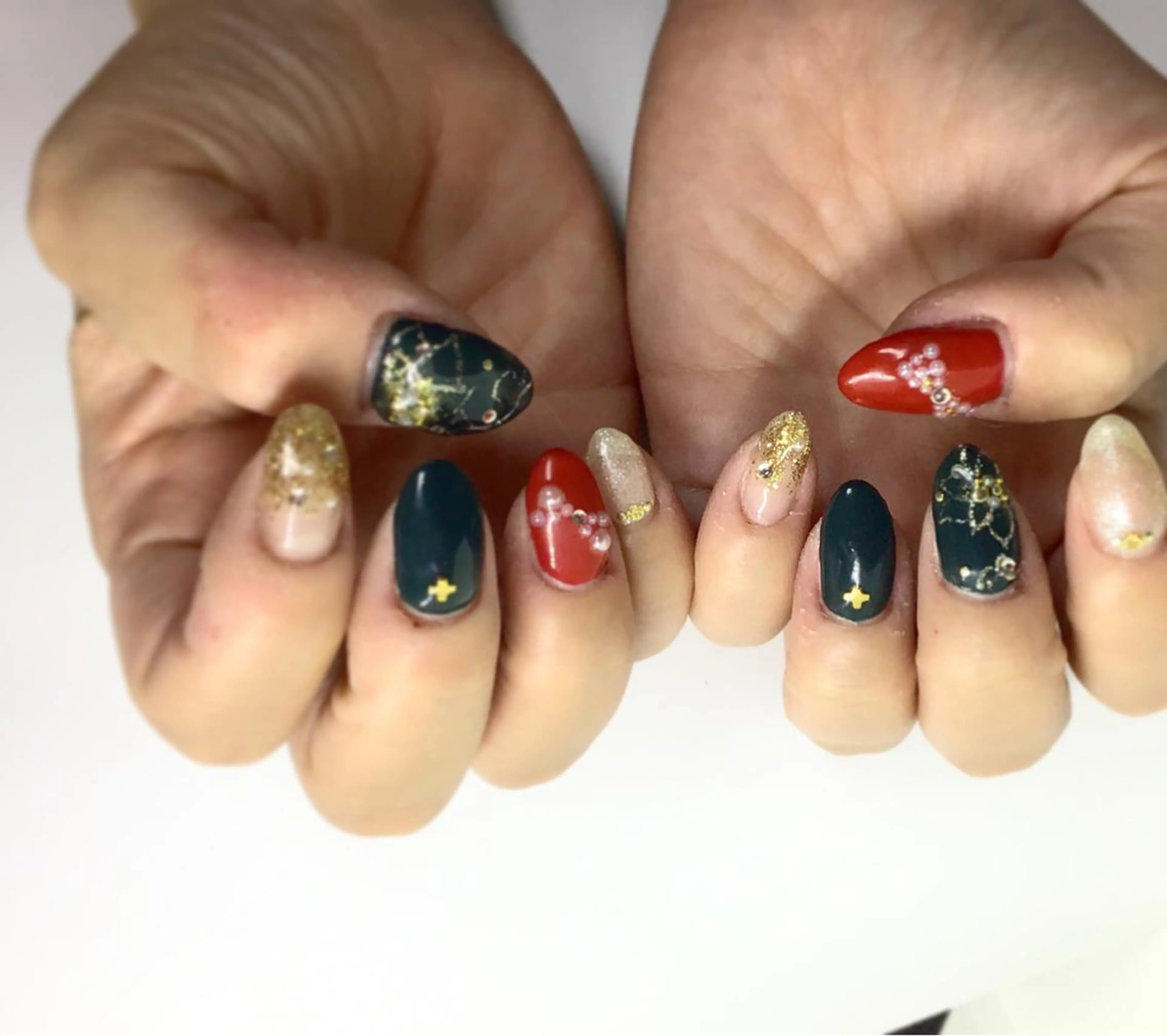 ネイル 冬ネイル クリスマス gui amichanのネイルデザイン