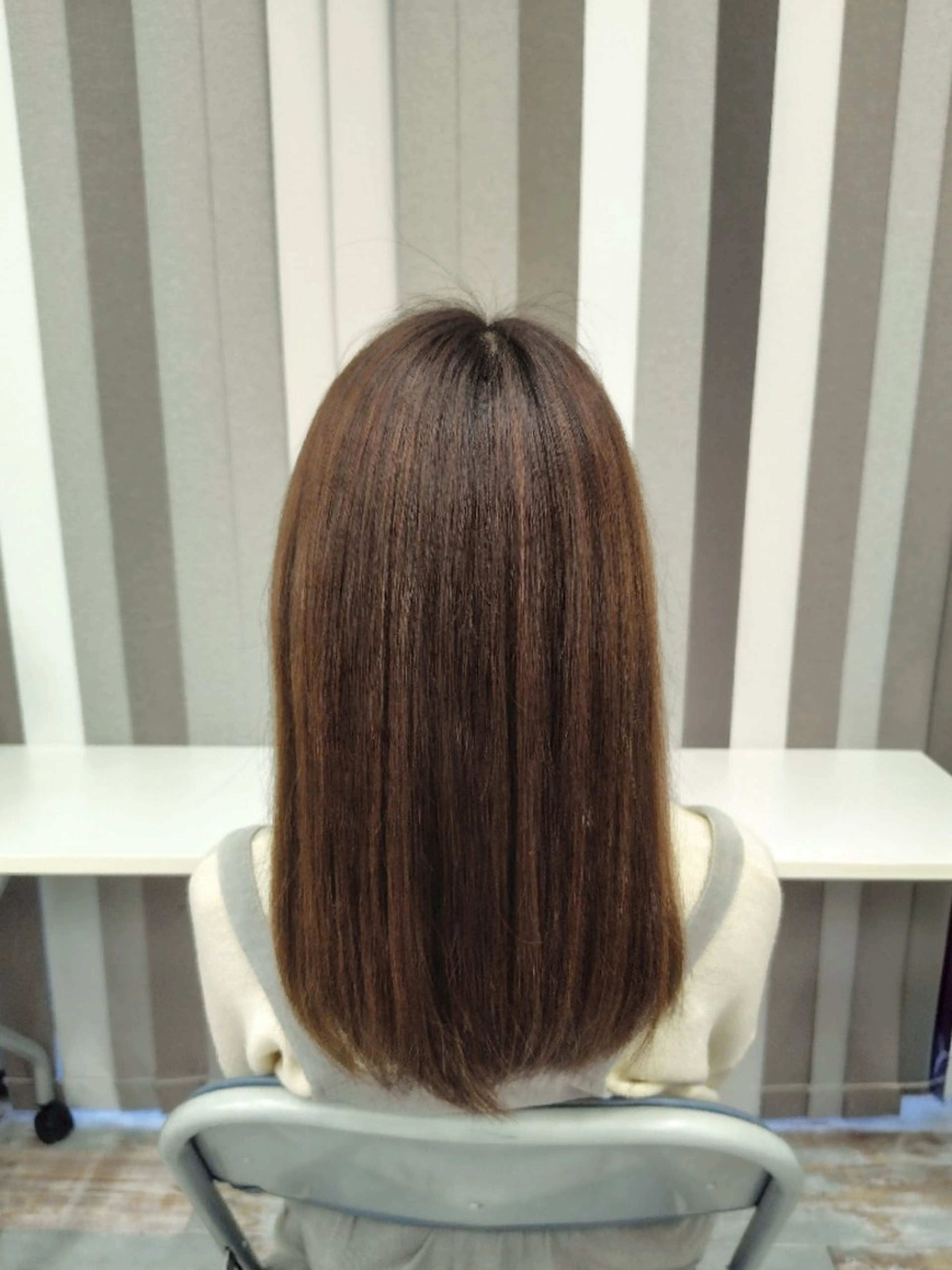 カラー ベージュカラー オリーブベージュ 菊地 楓のヘアスタイル