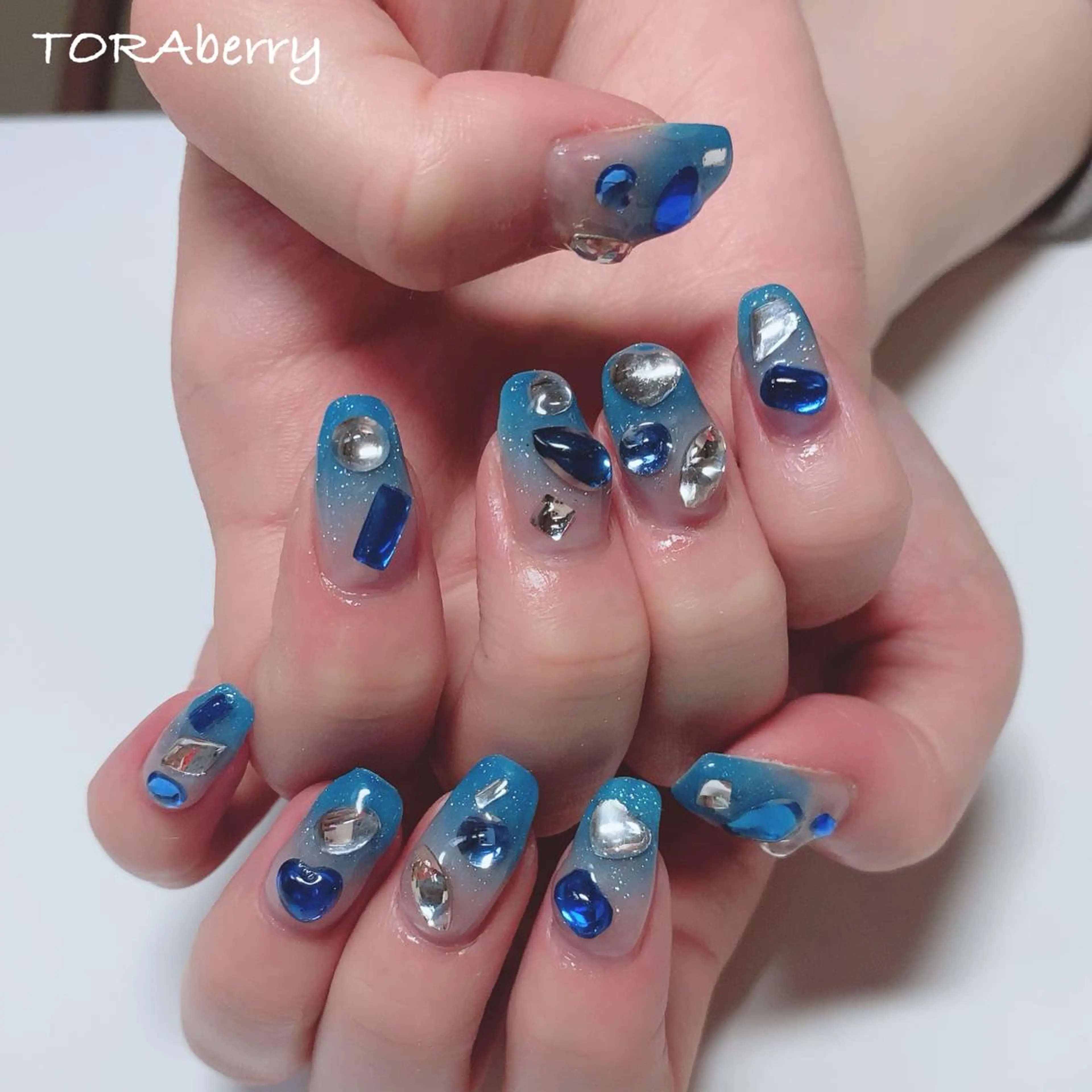 ネイル ハンドネイル ネイリスト なつみのネイルデザイン