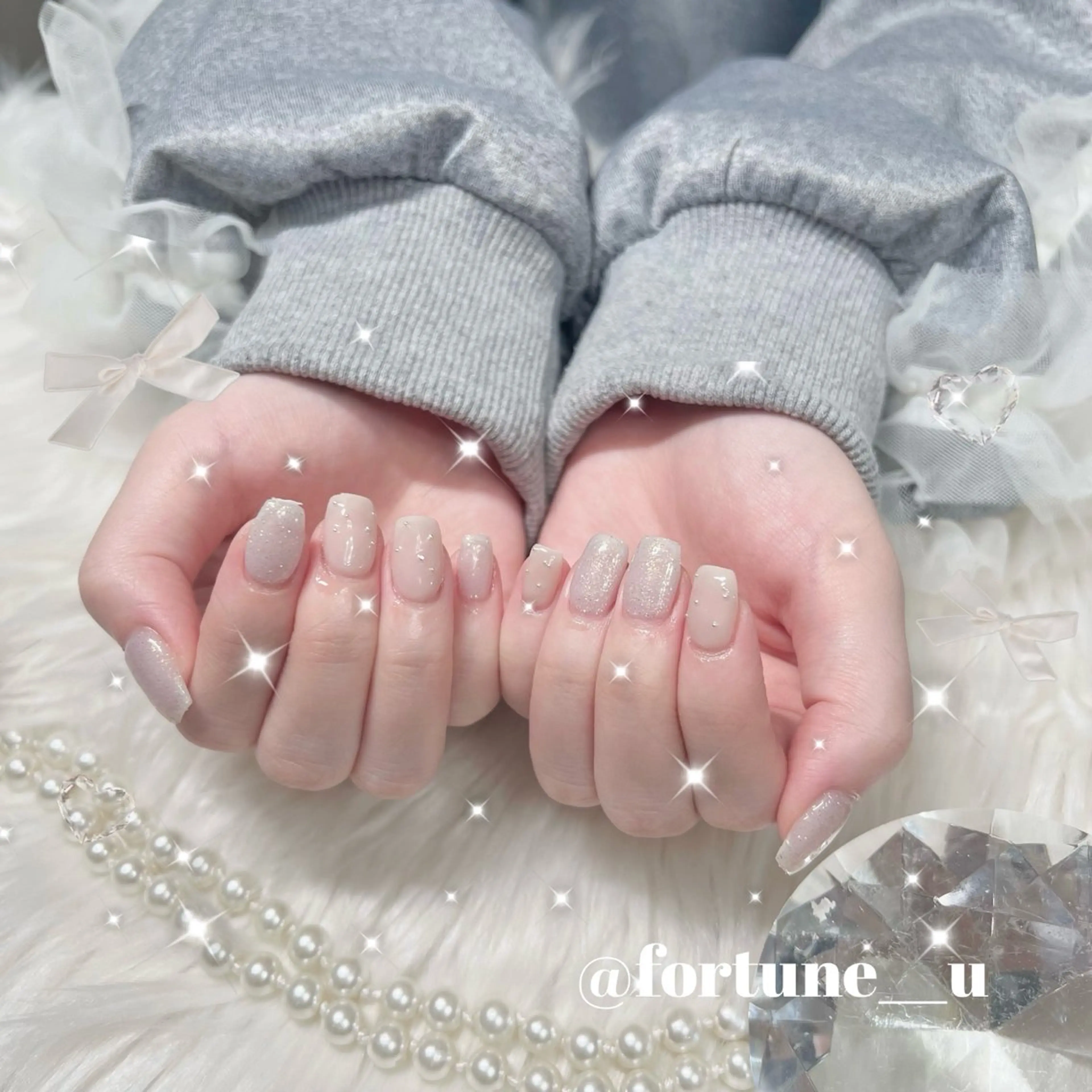 ネイル チークネイル ガーリー 韓国ネイル 水色 持ち込み ハンドネイル 💜5/4空✩.* Yuuna💜のネイルデザイン