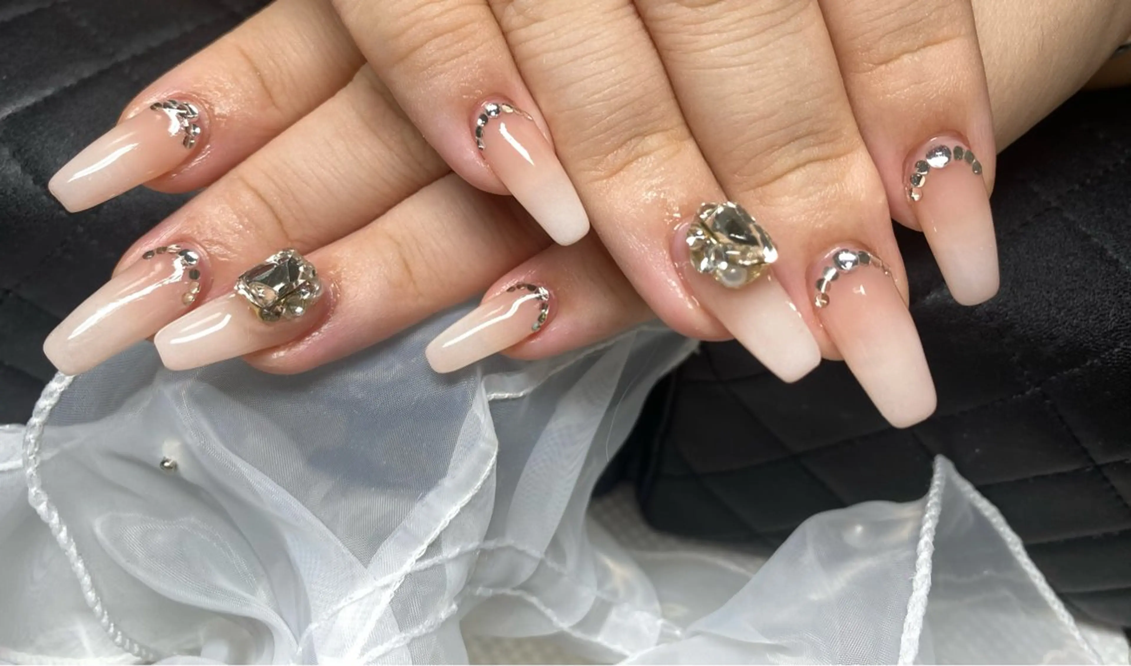 ネイル 長さ出し フットネイル ジェルネイル 韓国ネイル マグネットネイル ハンドネイル Nail Annのネイルデザイン