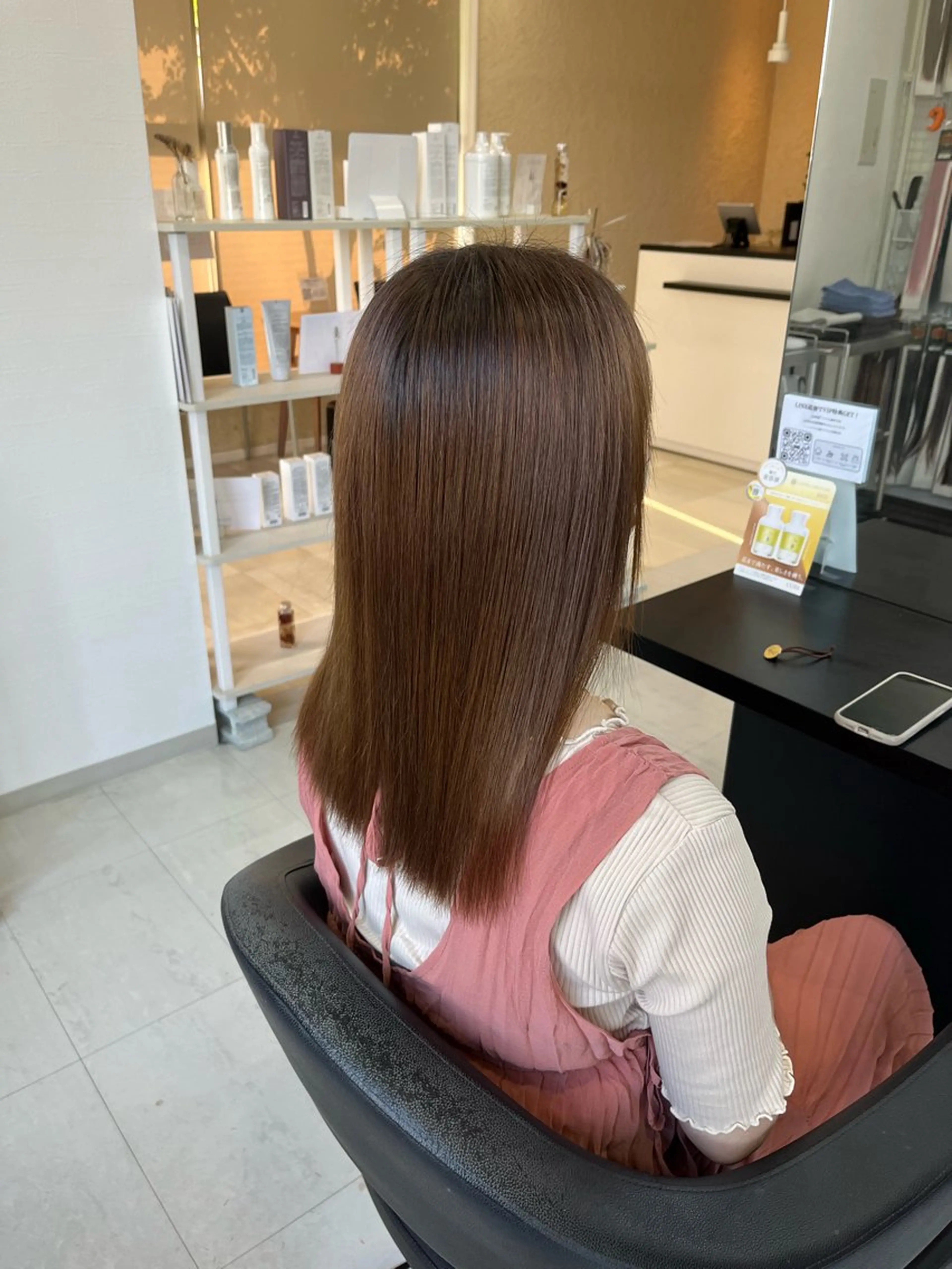 セミロング パーマ カット 縮毛矯正 トリートメント 諸岡 玲のヘアスタイル