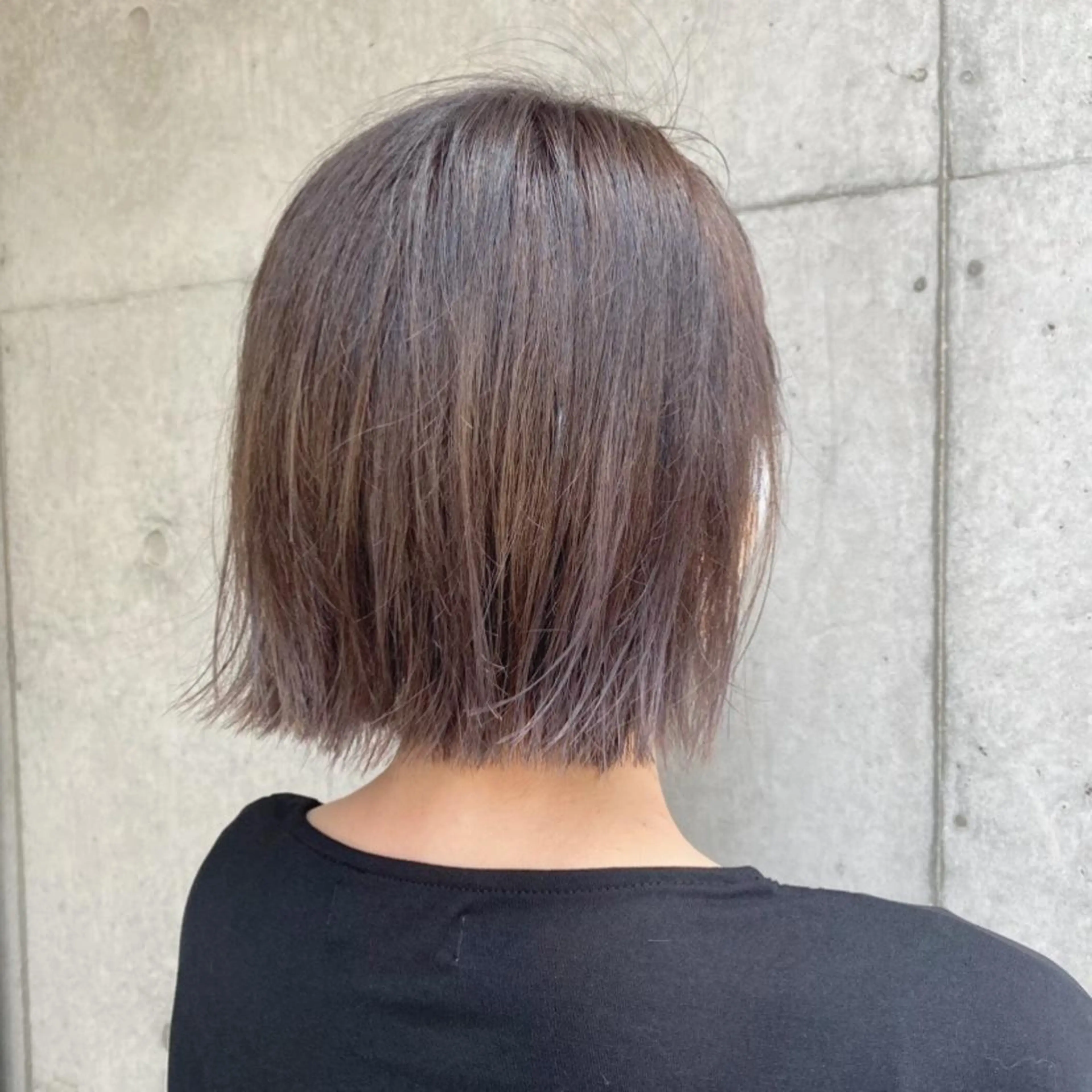 カラー SAKA GUCHIのヘアスタイル