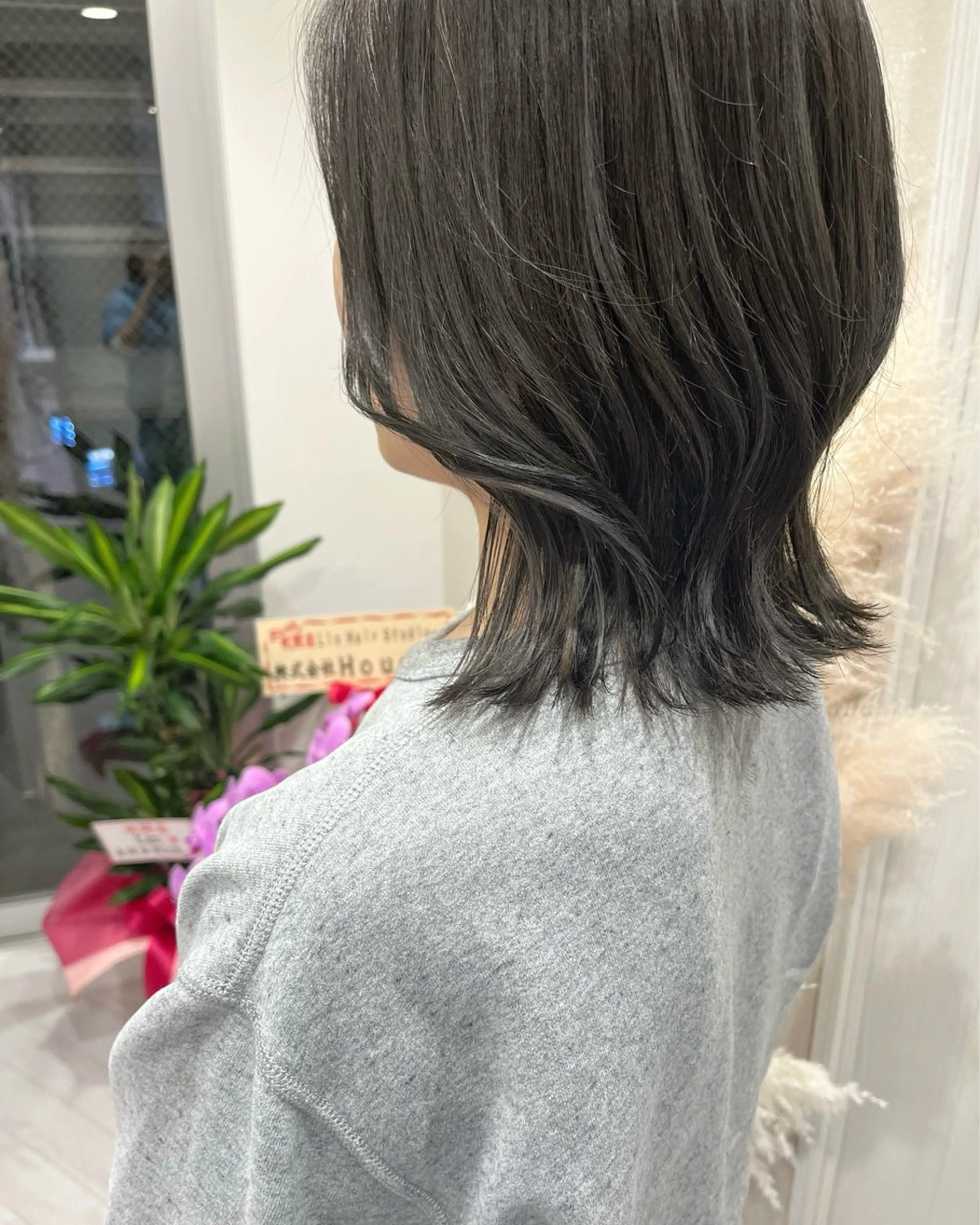 ミディアム くびれヘア カット ヘアカラー トリートメント ボブ/レイヤー/ 茉莉花のヘアスタイル