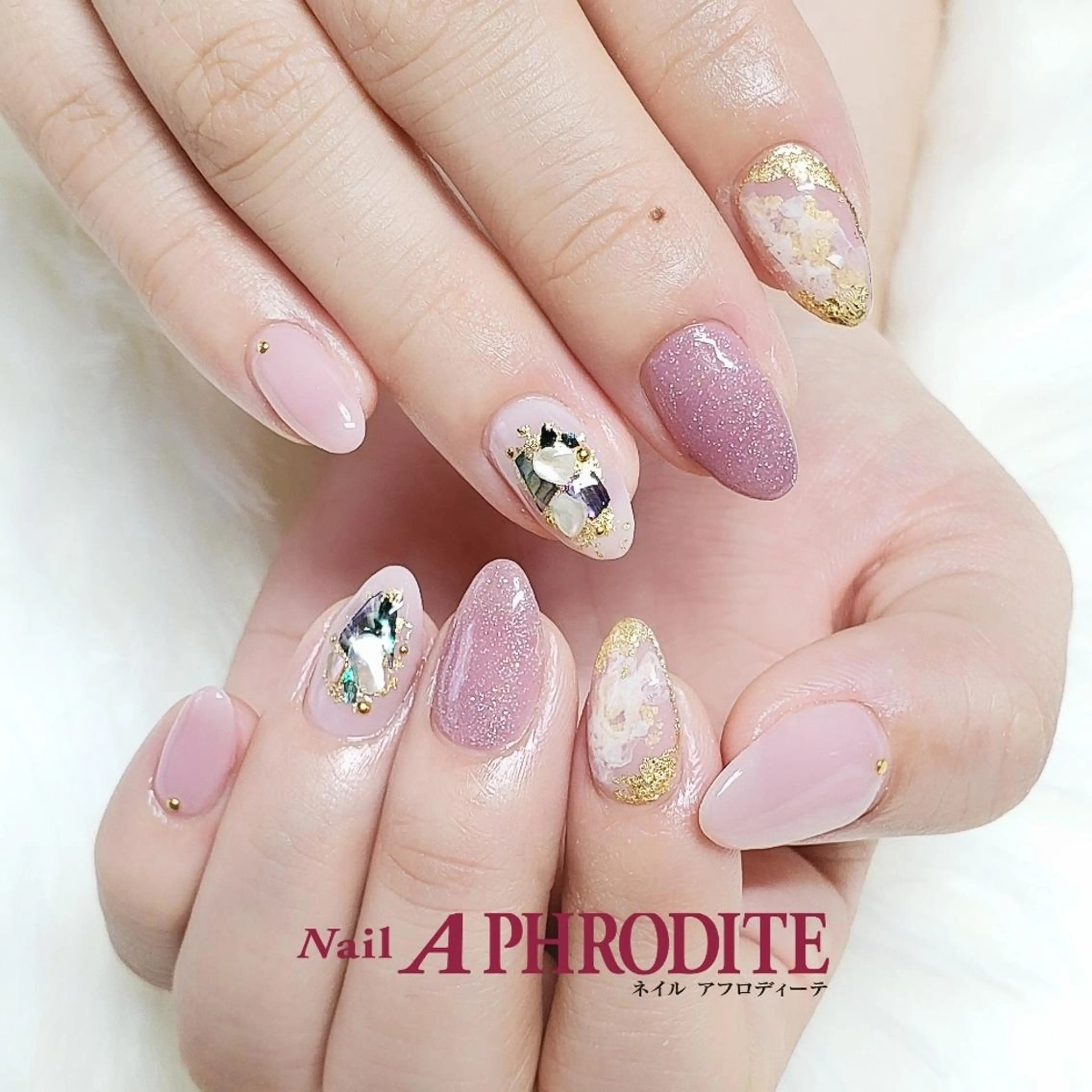 ネイル ハンドネイル Nail Aphroditeのネイルデザイン