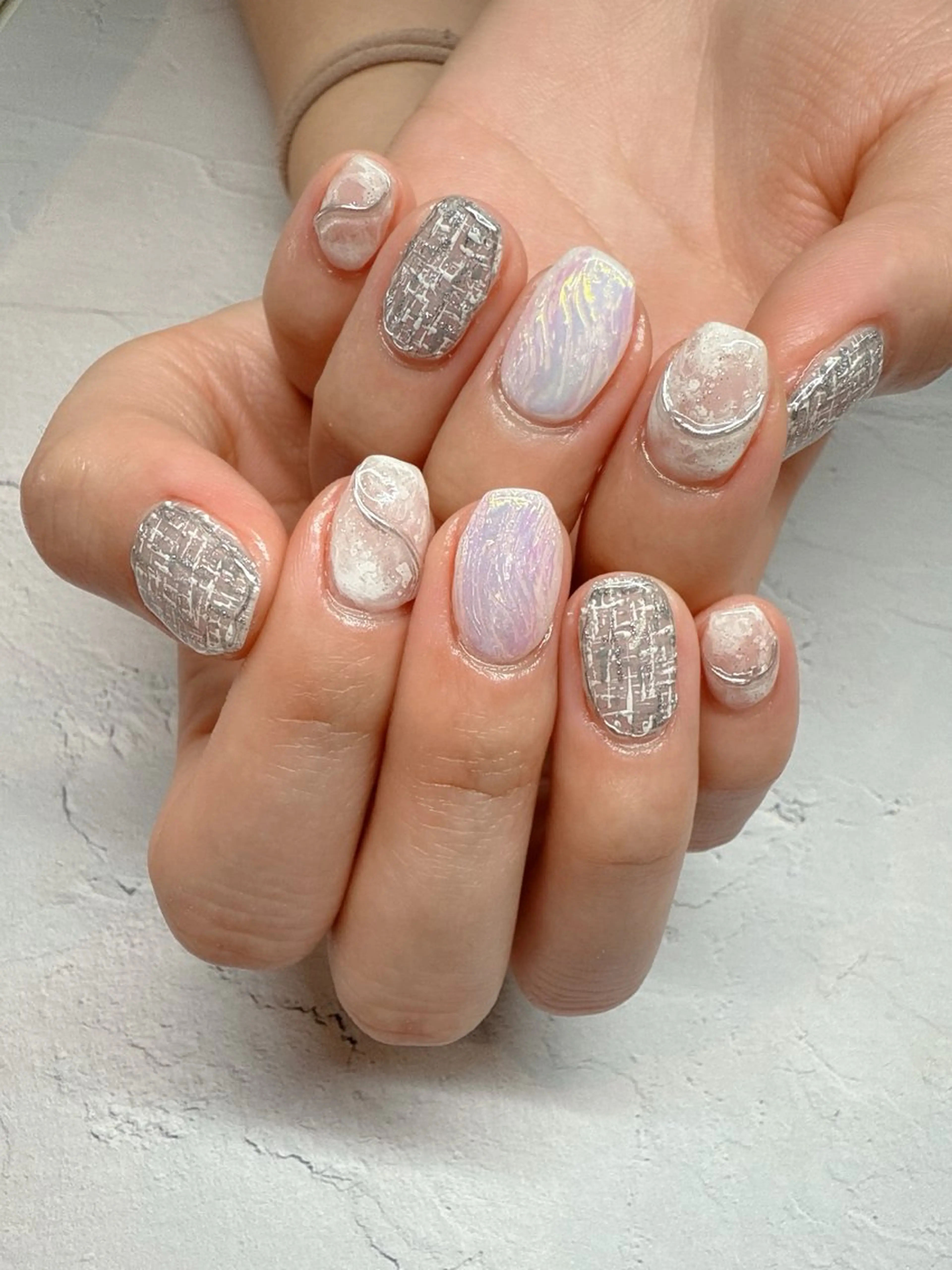 ネイル オーロラネイル ツイードネイル ハンドネイル nailist SATO【銀座】のネイルデザイン