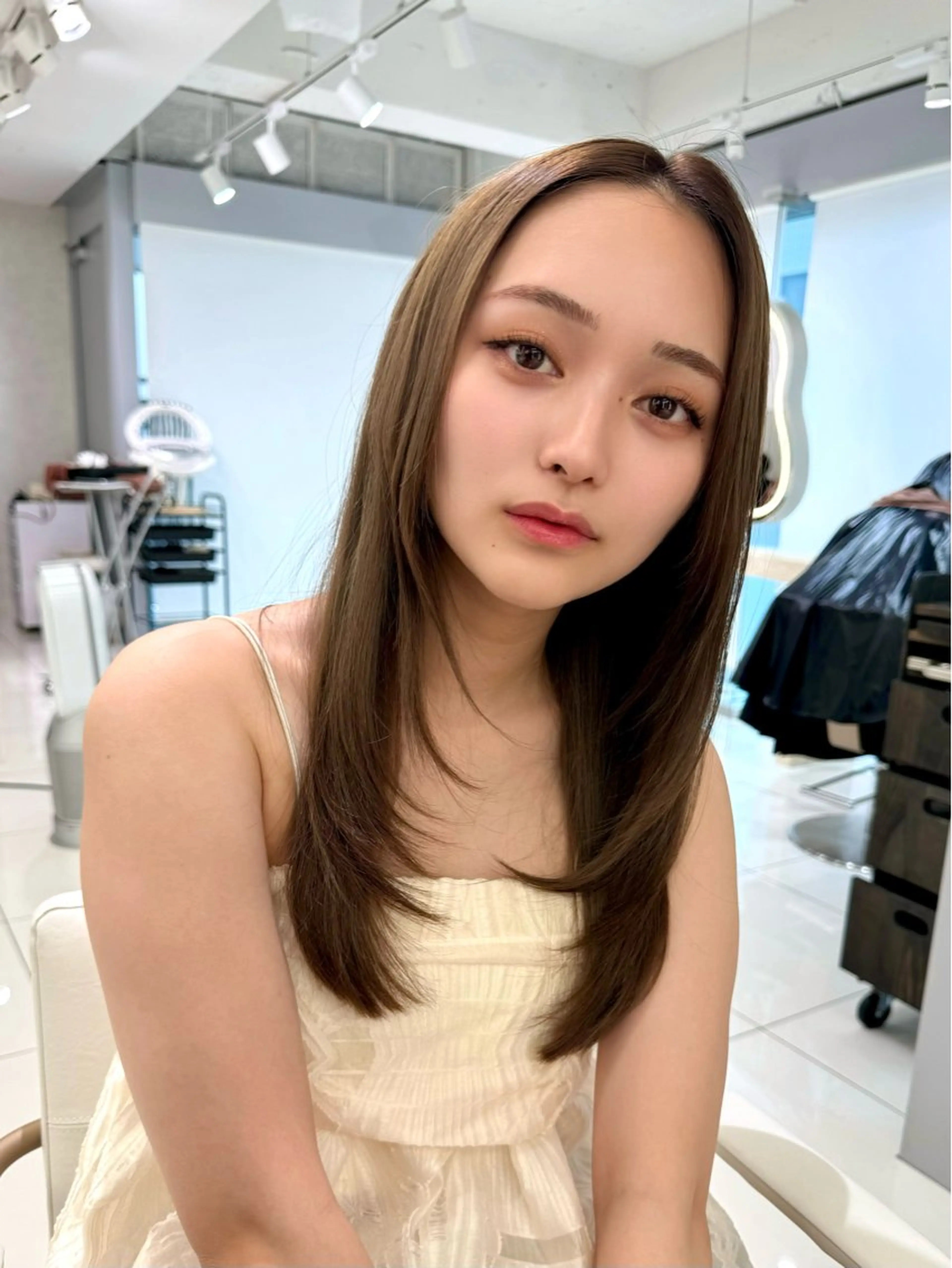 ロング 三鷹で1番ショート ボブをカットする新谷のヘアスタイル