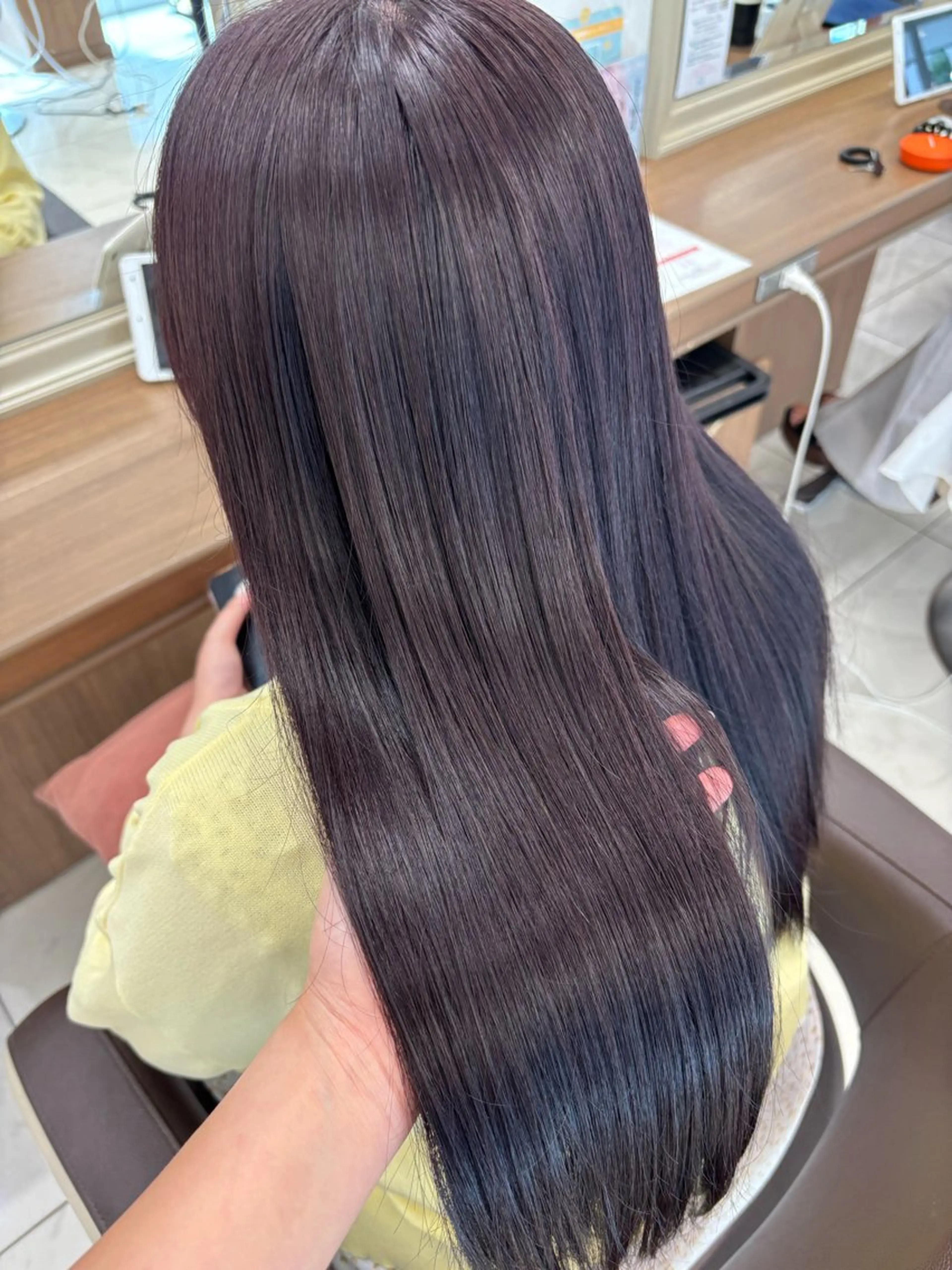 ロング カラー ラベンダーカラー カット ヘアカラー トリートメント 長妻莉央/縮毛矯正 髪質改善カラーのヘアスタイル