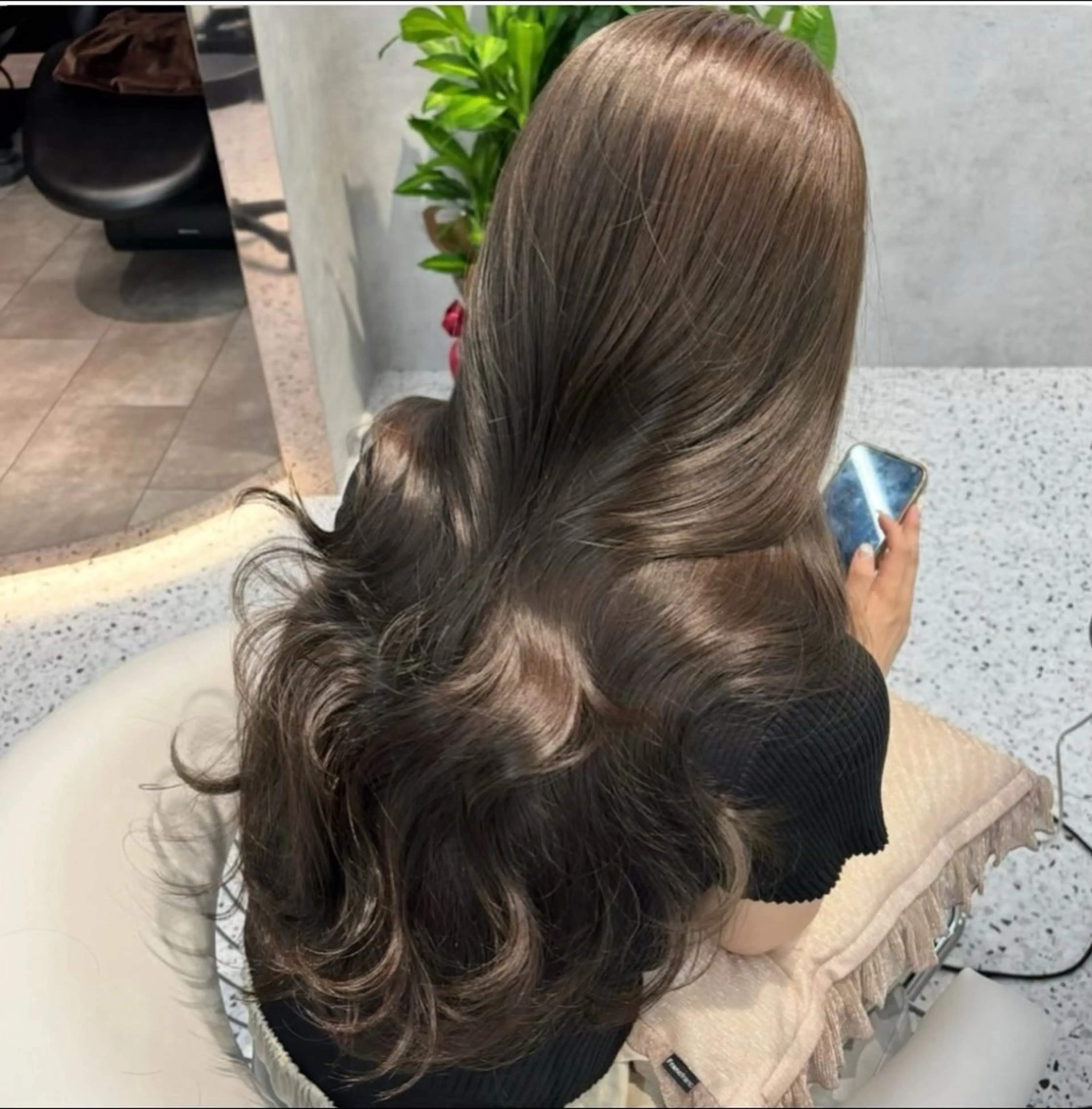 ロング チョコレートブラウン 韓国風ヘア レイヤーカット ワンホンヘア 🎀透明感カラー shizuka🎀のヘアスタイル