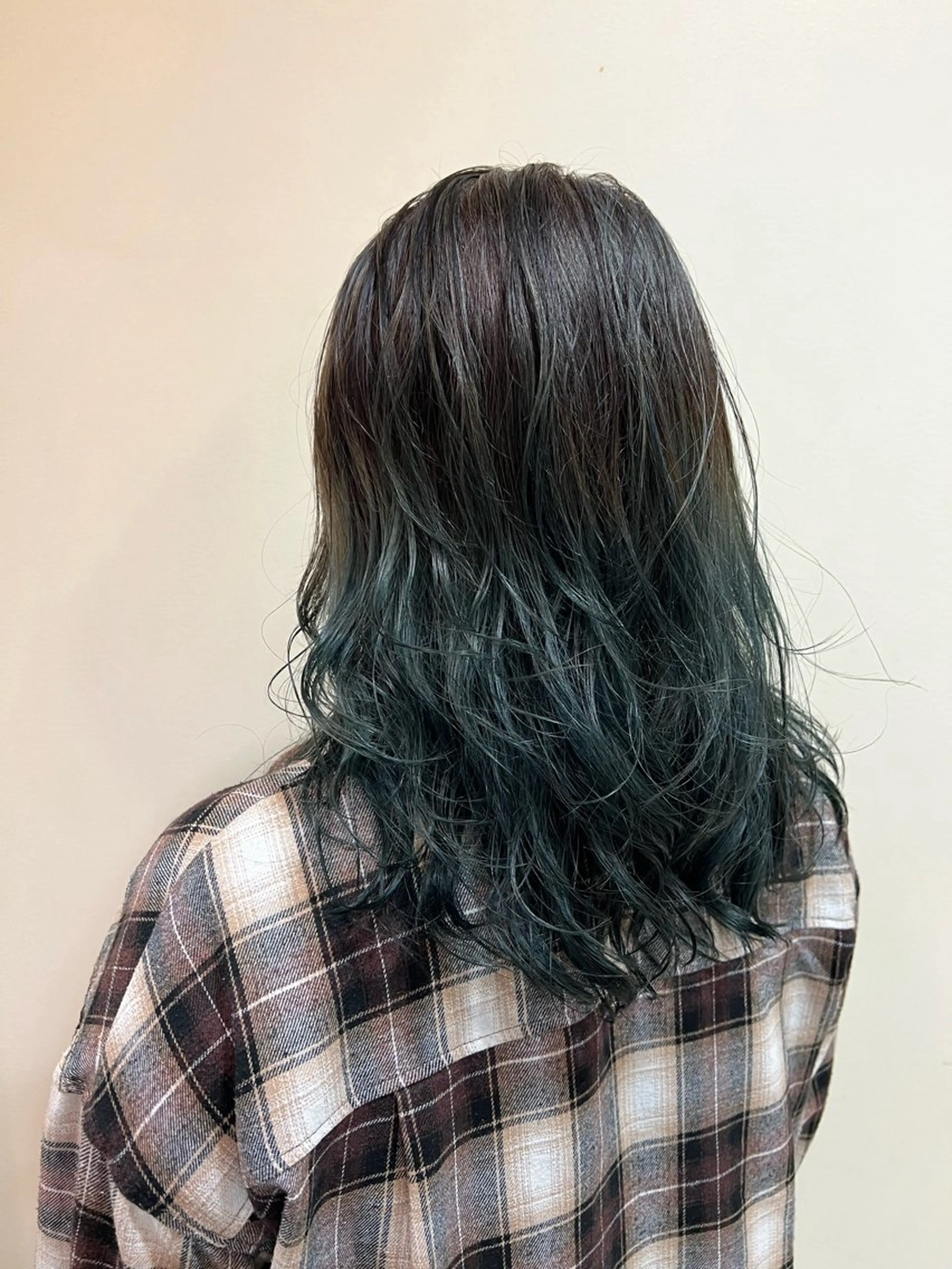 カラー 縮毛矯正/ レイヤー/ミディアムのヘアスタイル