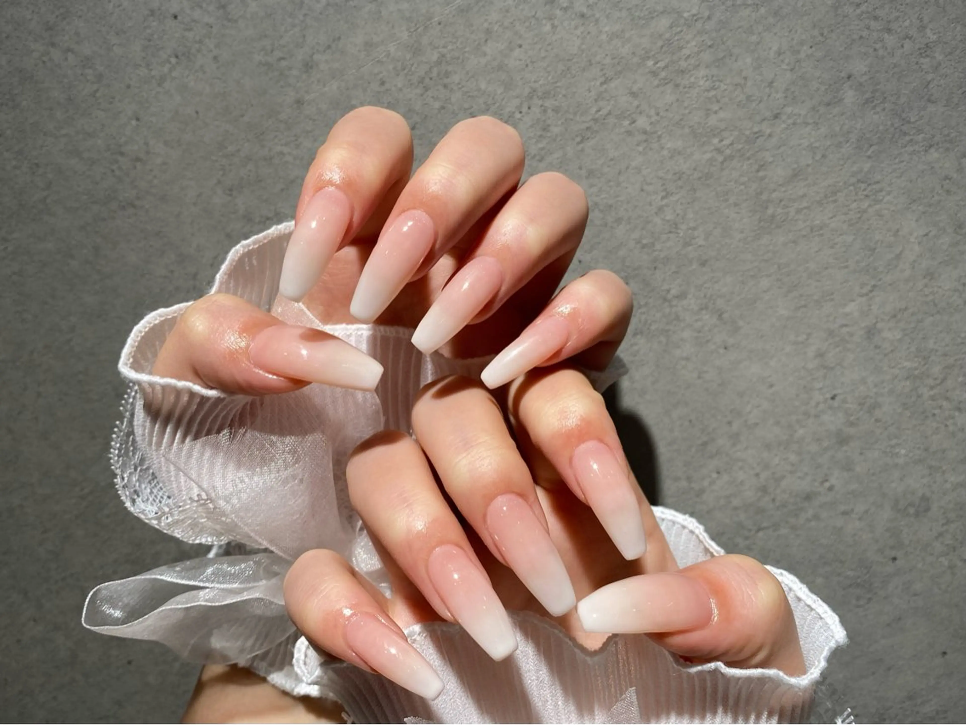 ネイル ハンドネイル I-nailロング /ワンホン/キラキラのネイルデザイン