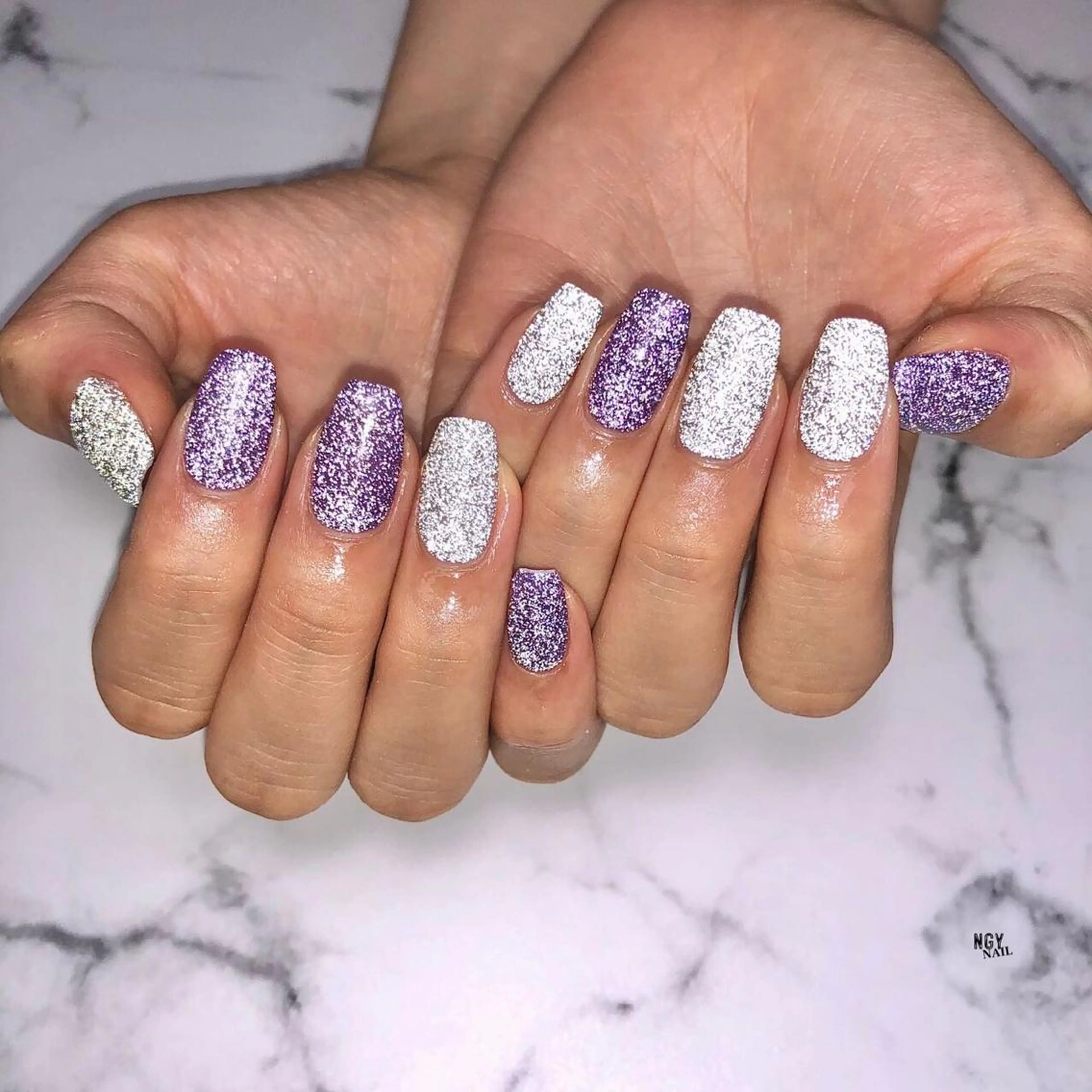 ネイル フラッシュネイル ジェルネイル キラキラネイル 韓国ネイル ラメ(グリッター) ハンドネイル NAIL NOWのネイルデザイン