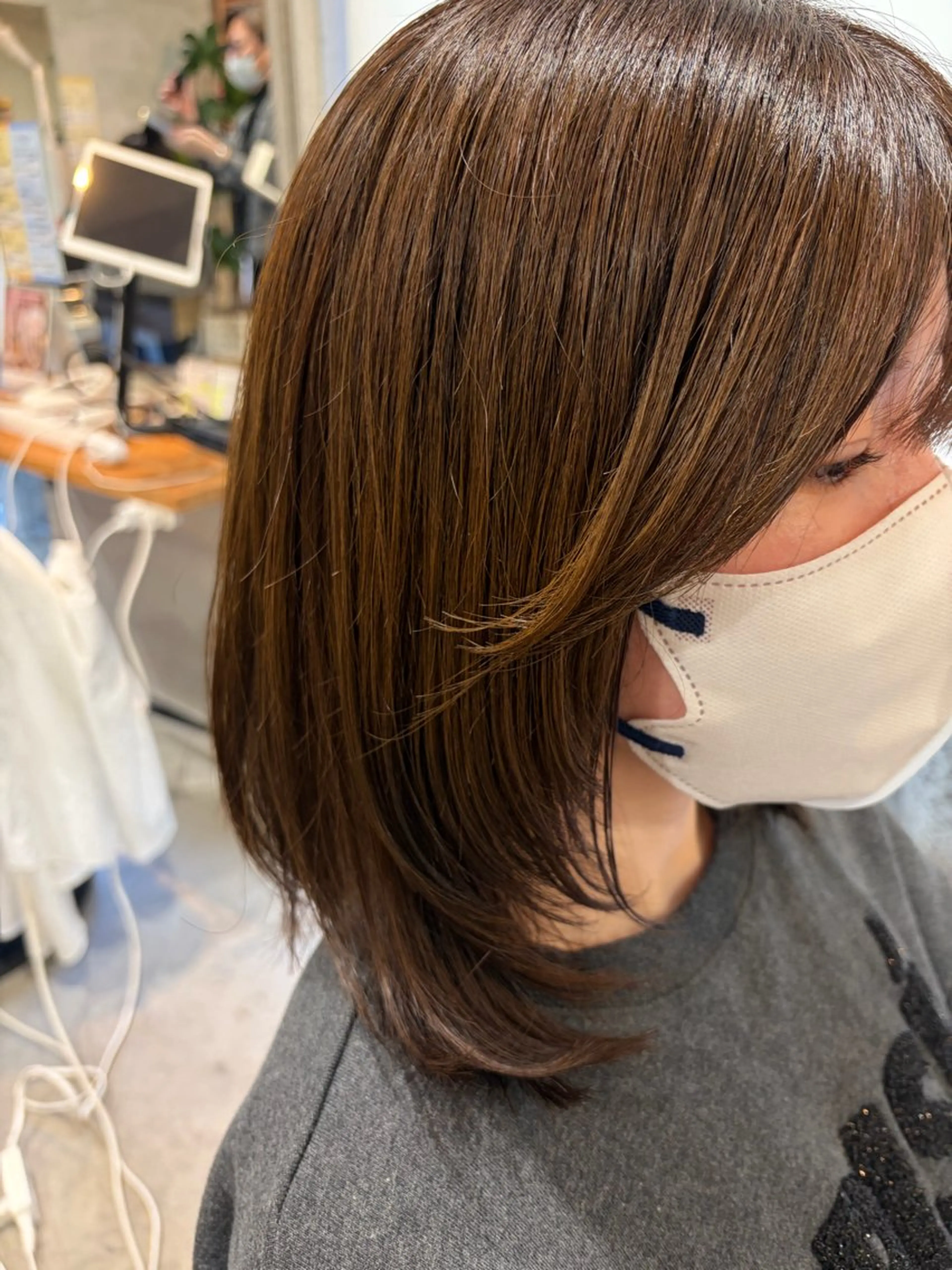 ロング 顔周りカット レイヤーカット momoka 女性限定のヘアスタイル