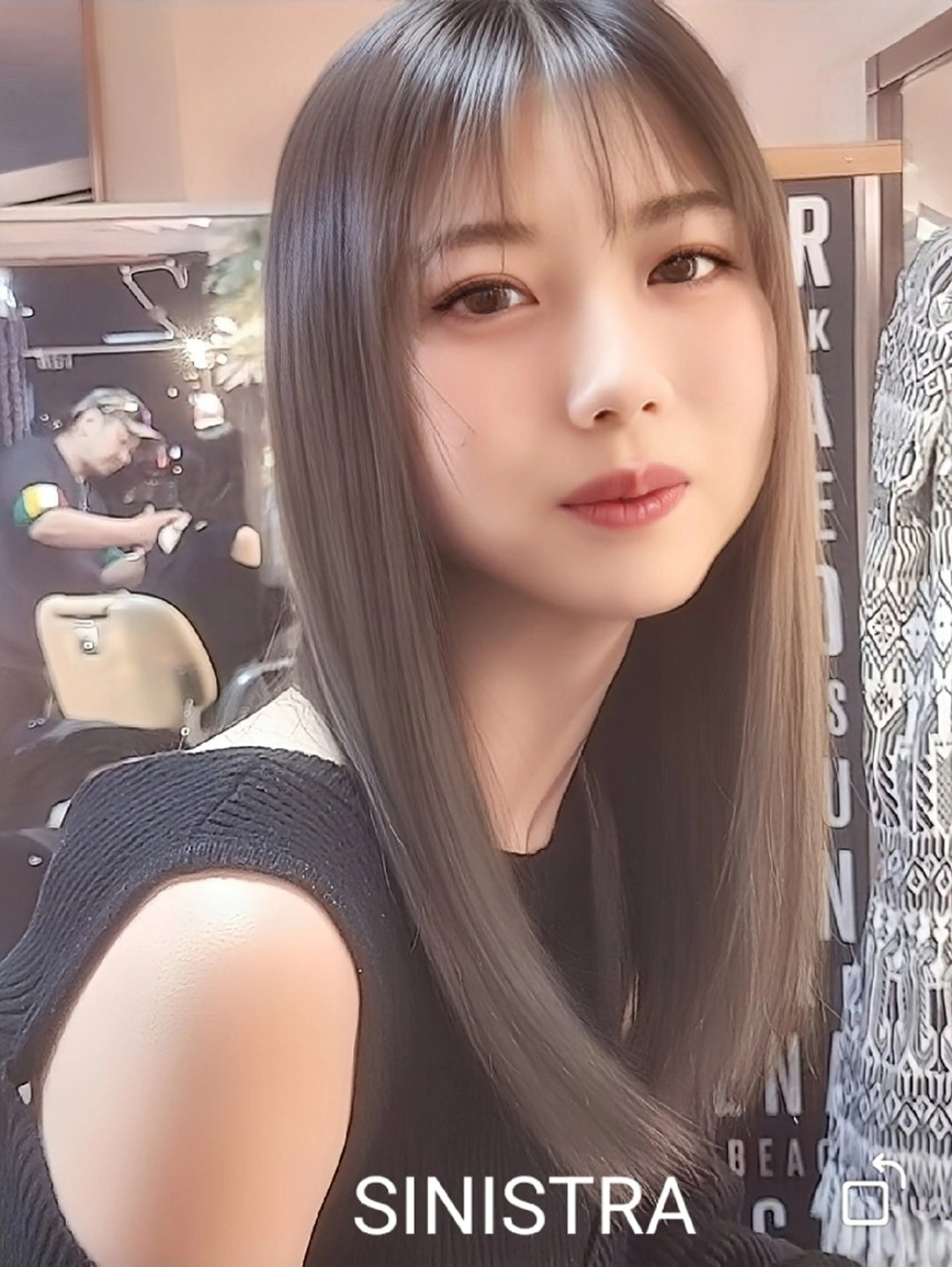 セミロング カット ヘアカラー トリートメント 再来率94％原宿足利 表参道★シニストラのヘアスタイル