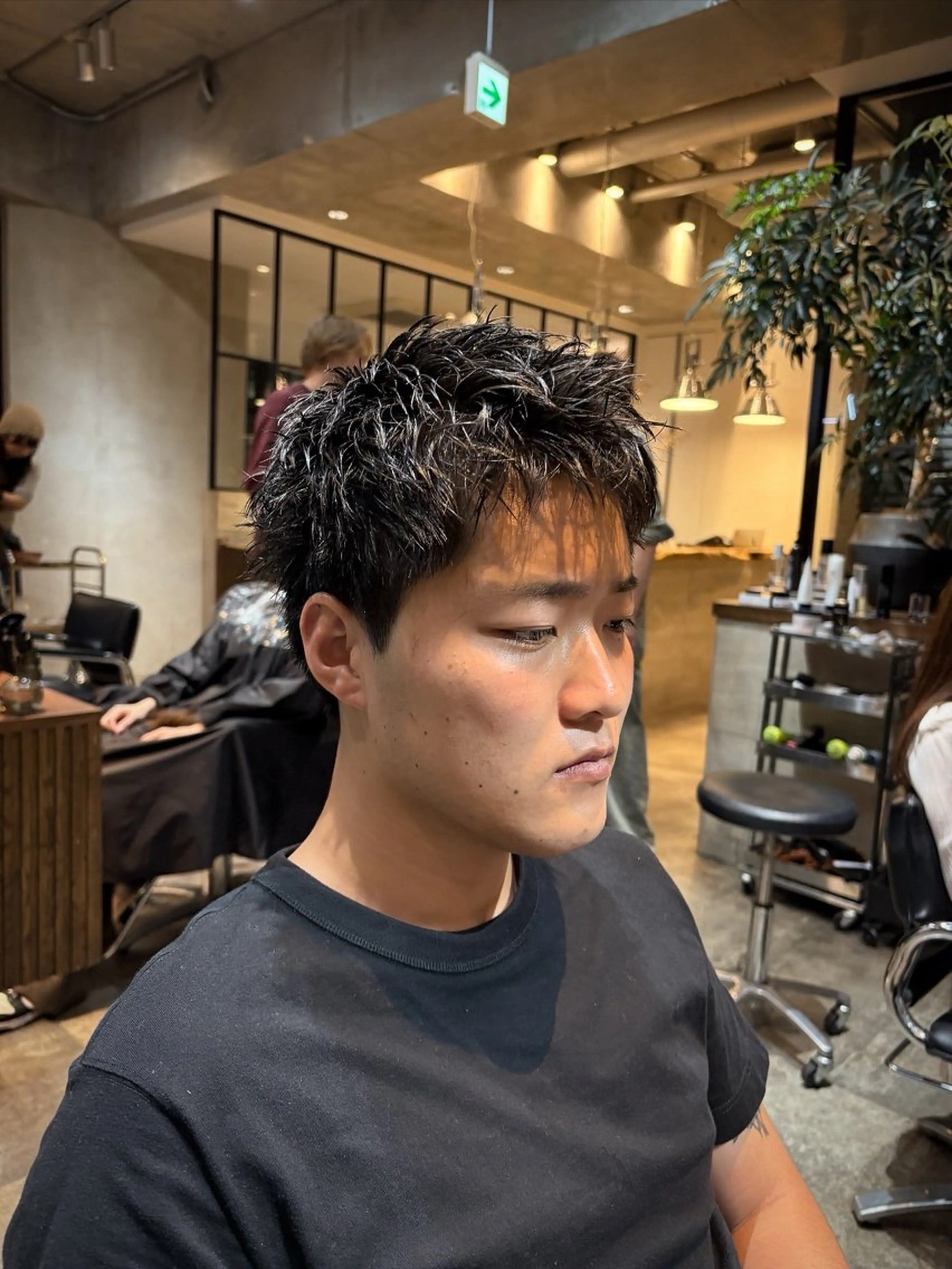 メンズ カット 渋谷/韓国レイヤー ハッシュ/堅亘🟩のヘアスタイル
