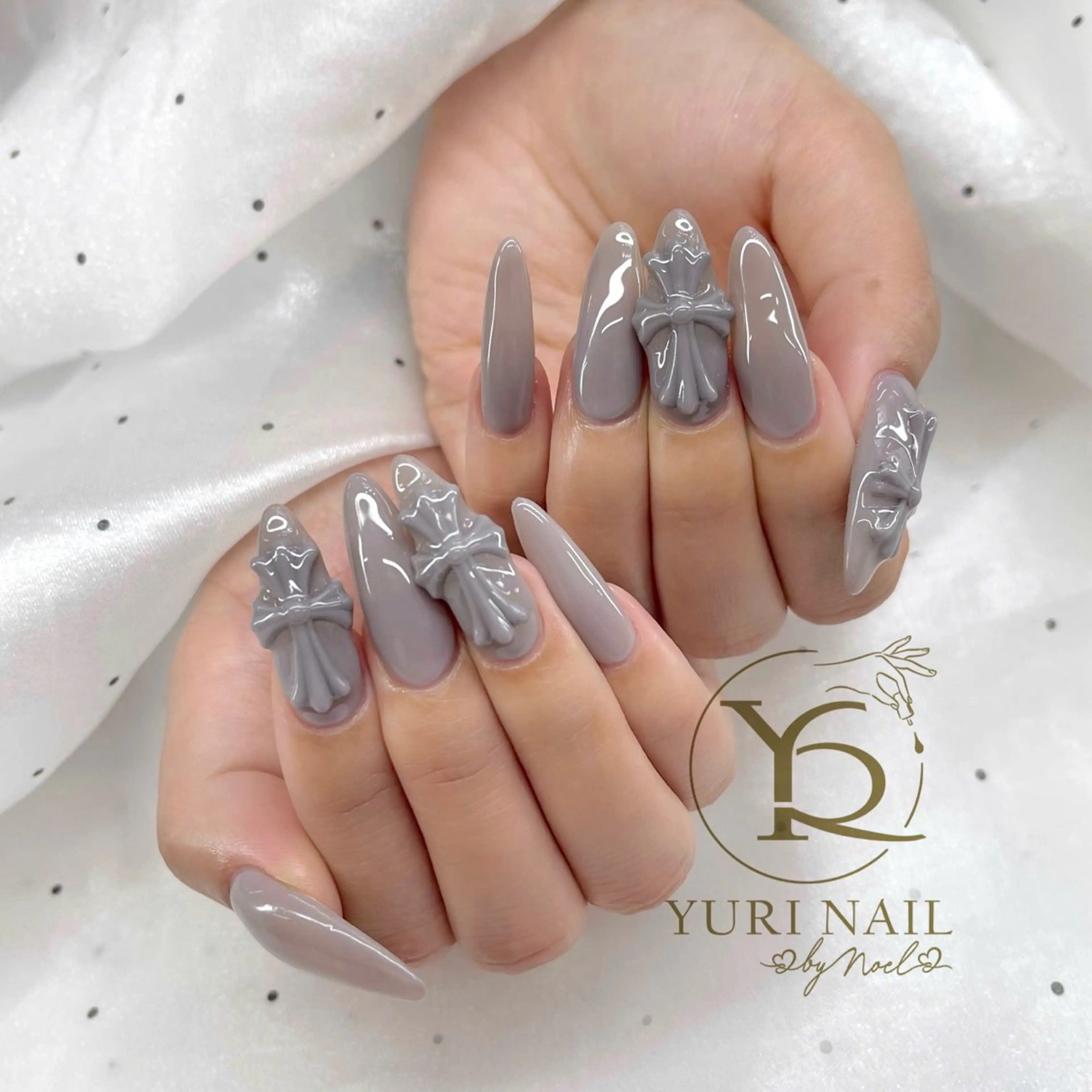 ネイル ハンドネイル フットネイル ハンドケア YURI Nail NARITAのネイルデザイン