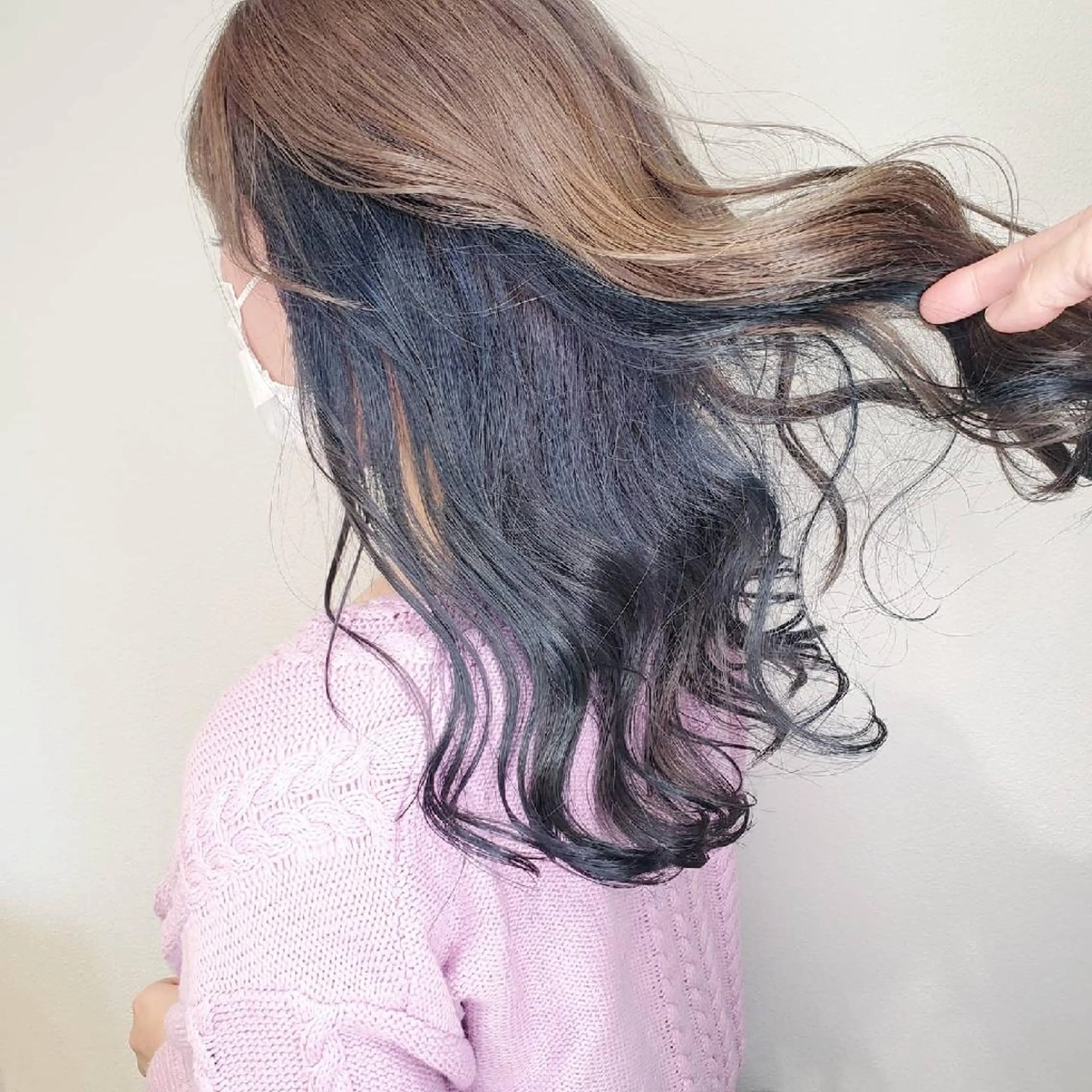 セミロング ヘアカラー トリートメント レイヤーカット/ ウルフカット/大橋 のヘアスタイル