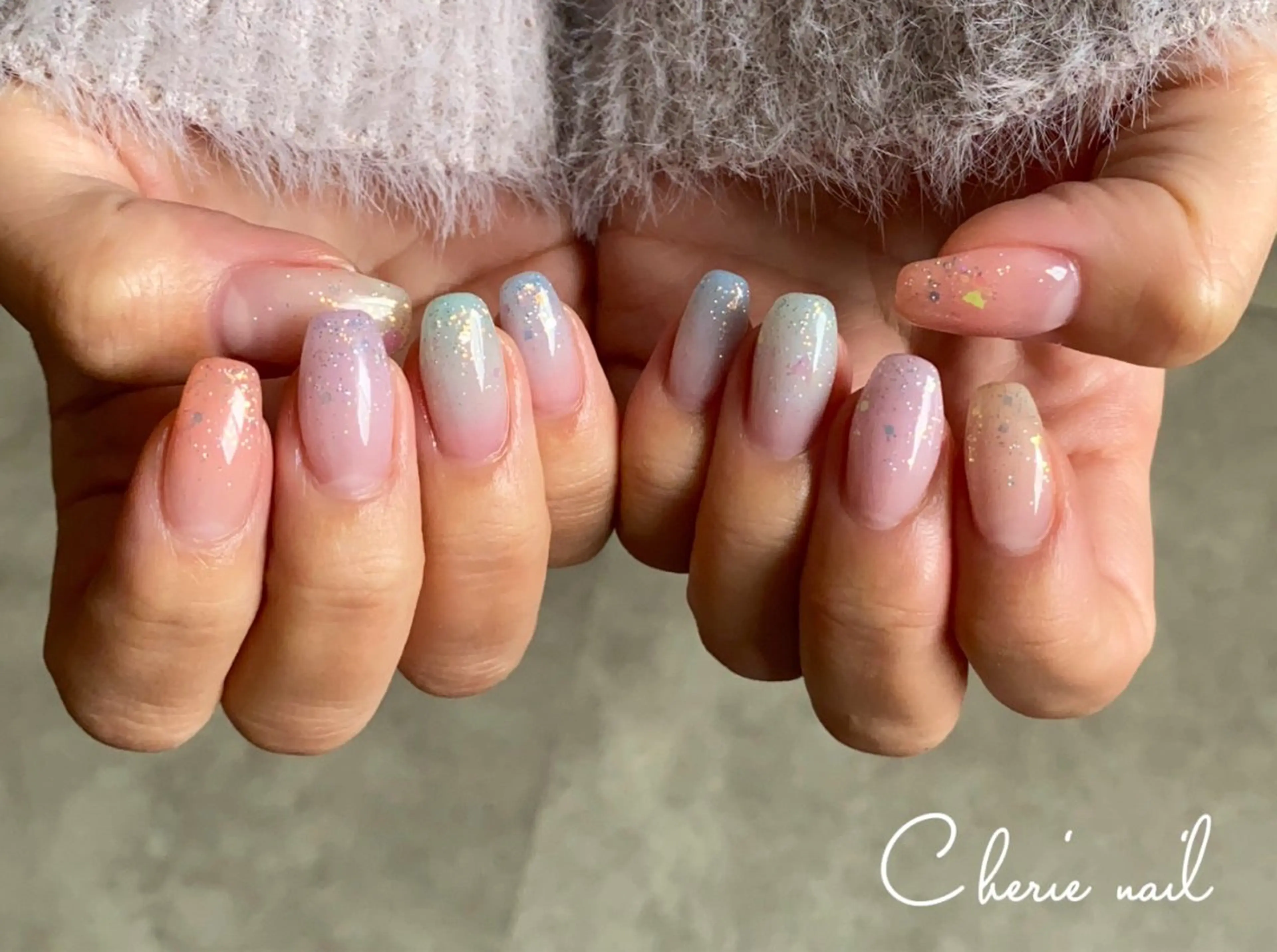 ネイル ジェルネイル グラデーション ラメ(グリッター) パステルネイル 春ネイル ハンドネイル Cherienail yunaのネイルデザイン