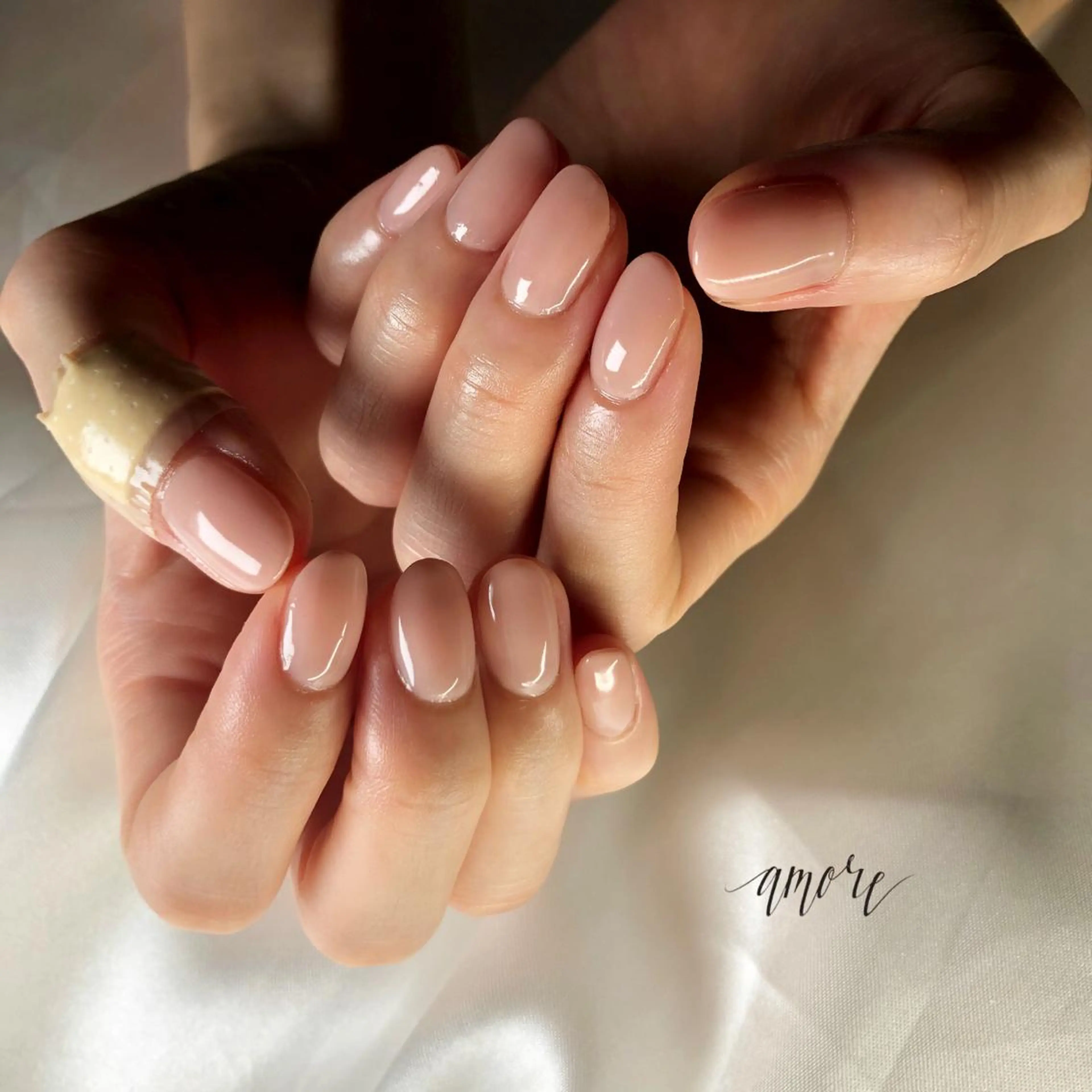 ネイル ジェルネイル 氷ネイル・うるうるネイル マグネットネイル ミラーネイル ニュアンスネイル You kyehwaのネイルデザイン