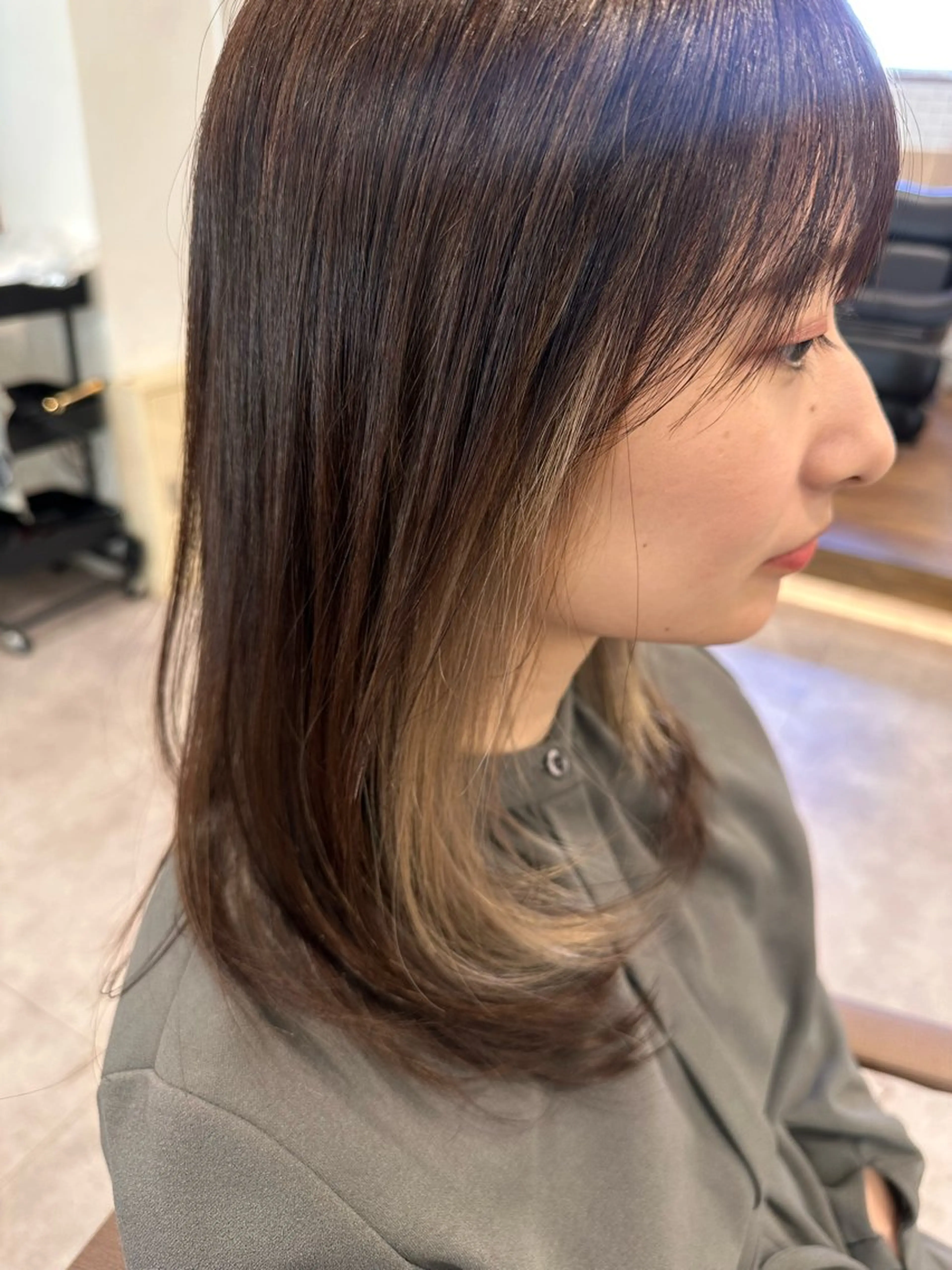 ミディアム カット ヘアカラー 🫧MANA レイヤーカット🌙のヘアスタイル