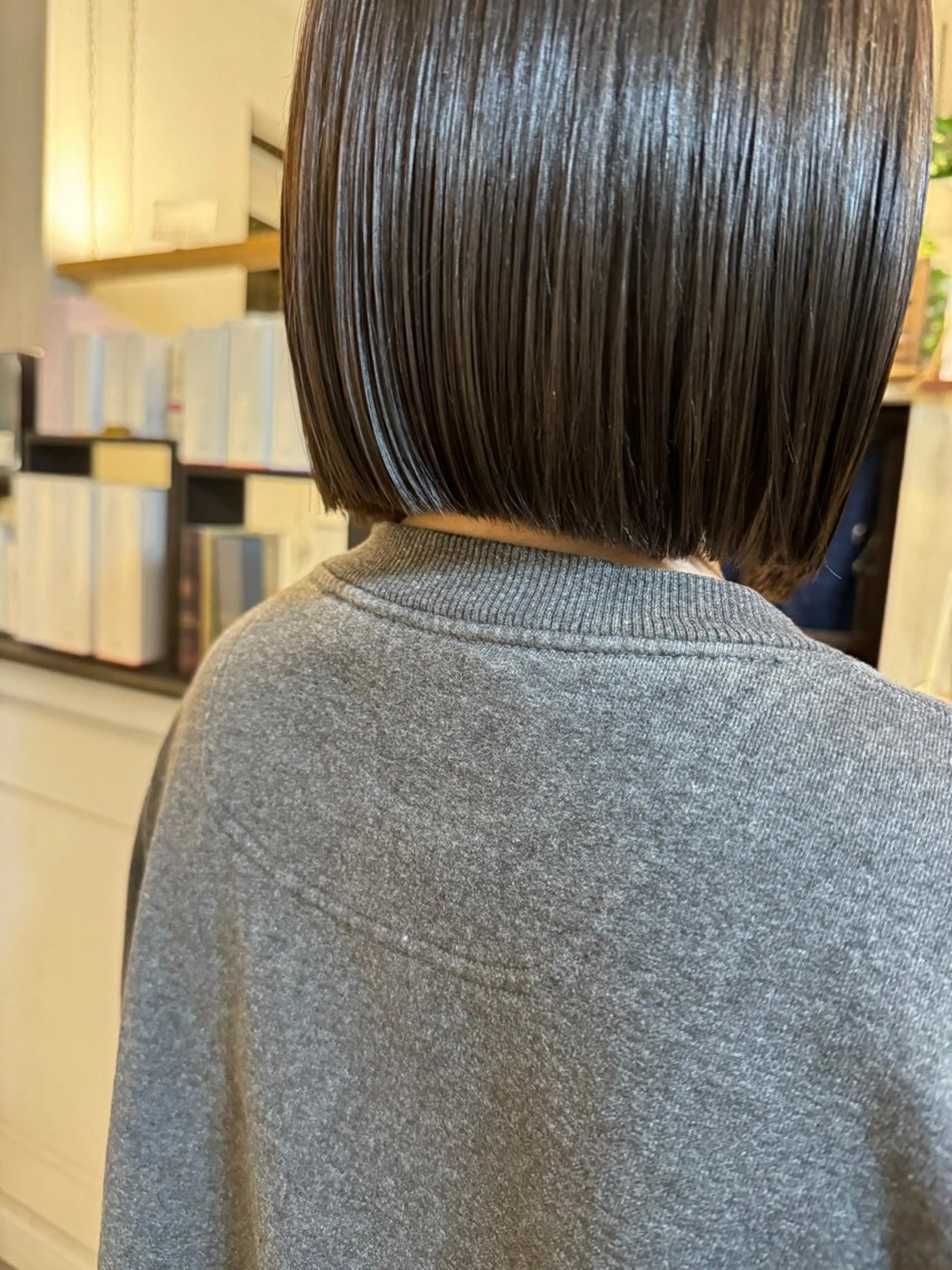 ショート ボブ カット ヘアカラー トリートメント 原木 康臣のヘアスタイル