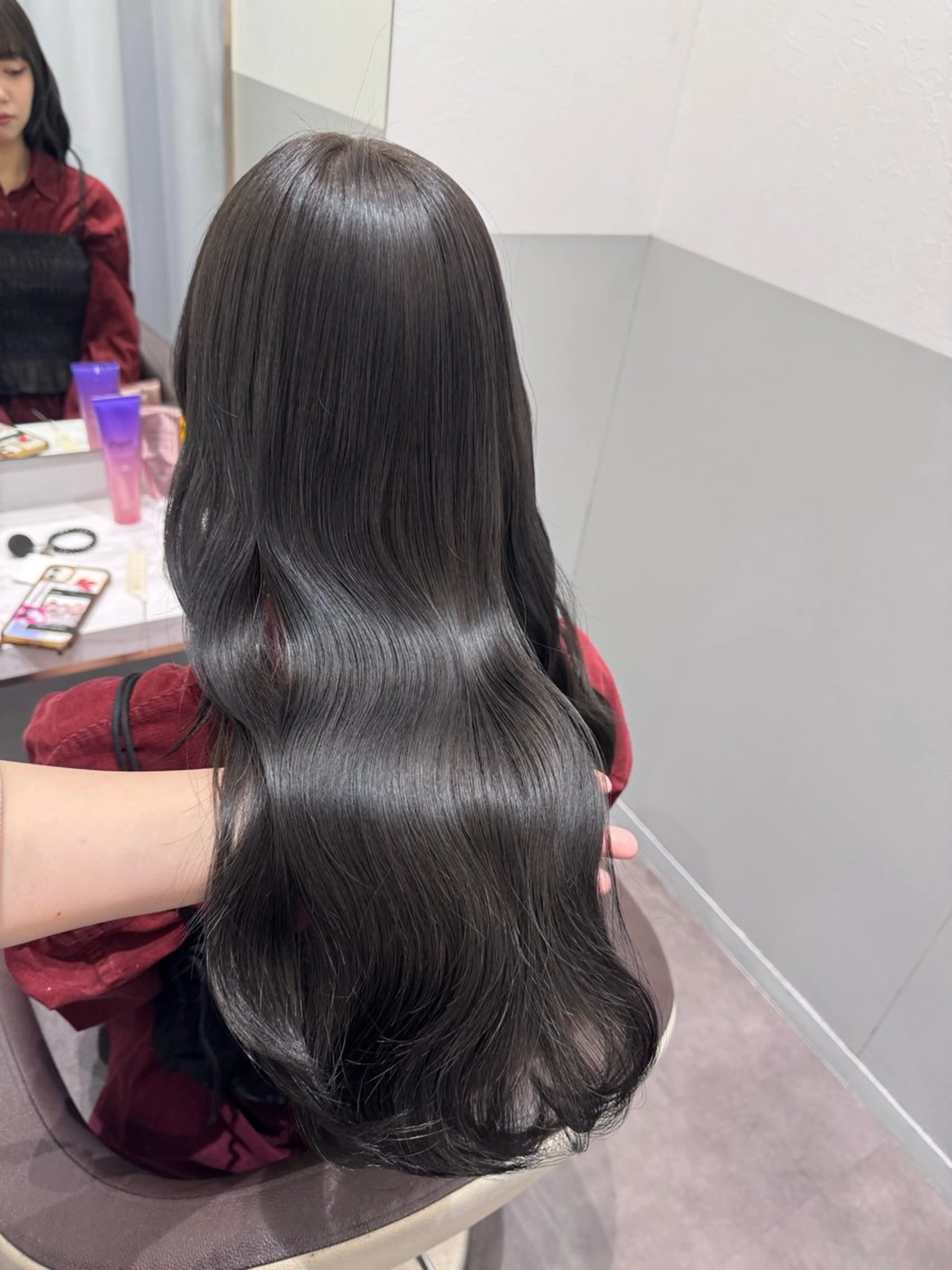 ロング カラー ブリーチ 透明感カラー ブリーチなしカラー カット ヘアカラー トリートメント 🇰🇷韓国風艶髪✨ 髪質改善 倉岡しおんのヘアスタイル