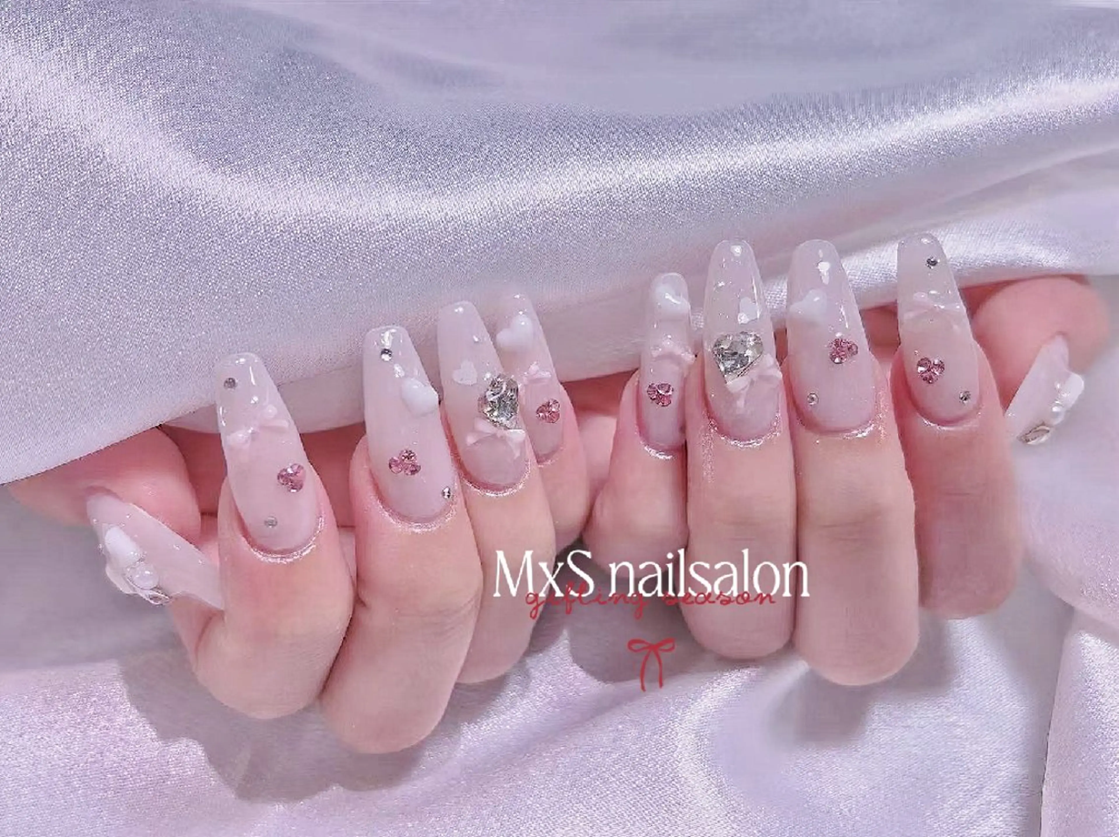 ネイル ハンドネイル ハンドケア MxS リィリィのネイルデザイン