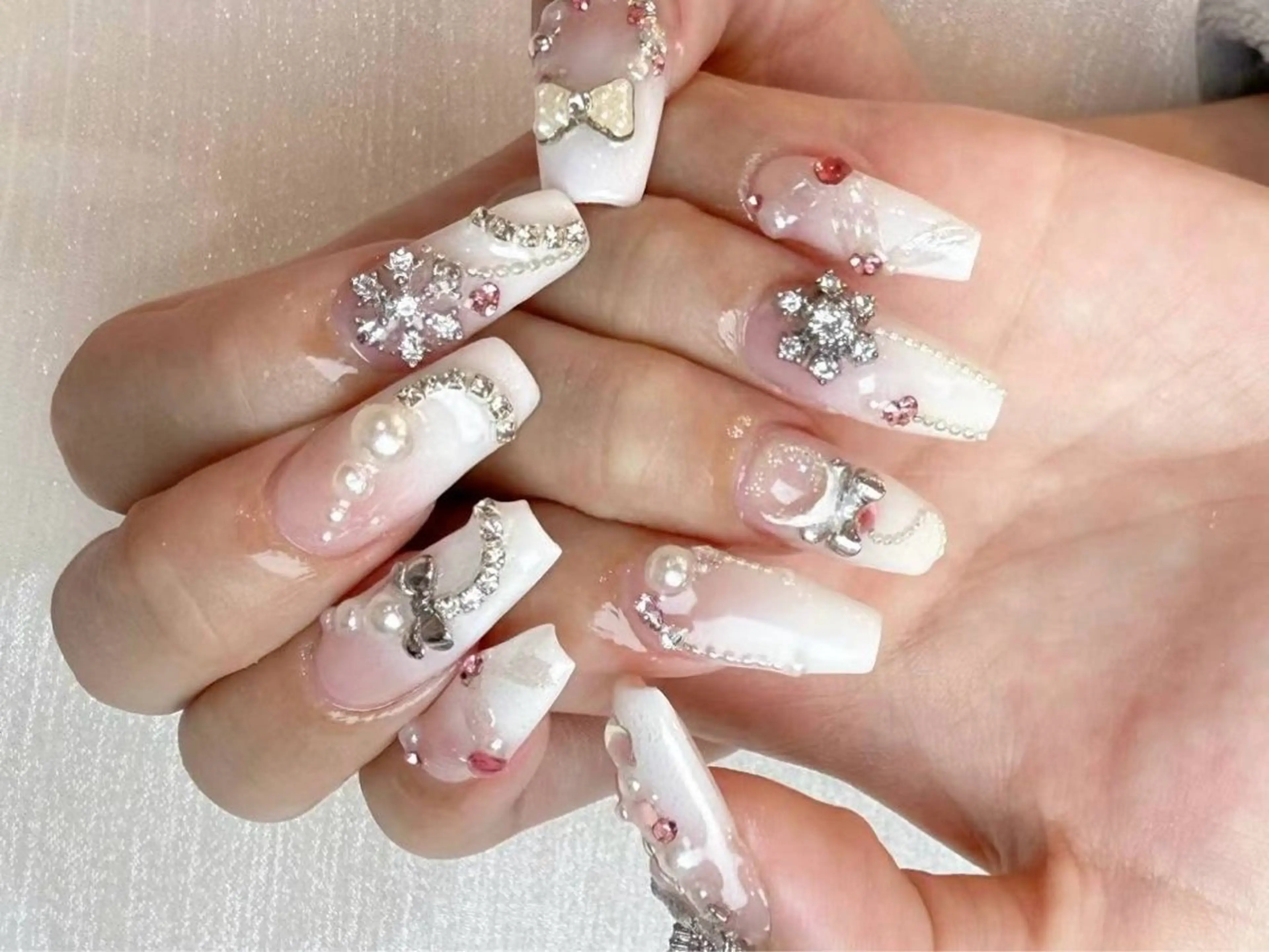 ネイル アートネイル フットネイル ジェルネイル マグネットネイル ミラーネイル Babarla Nailのネイルデザイン