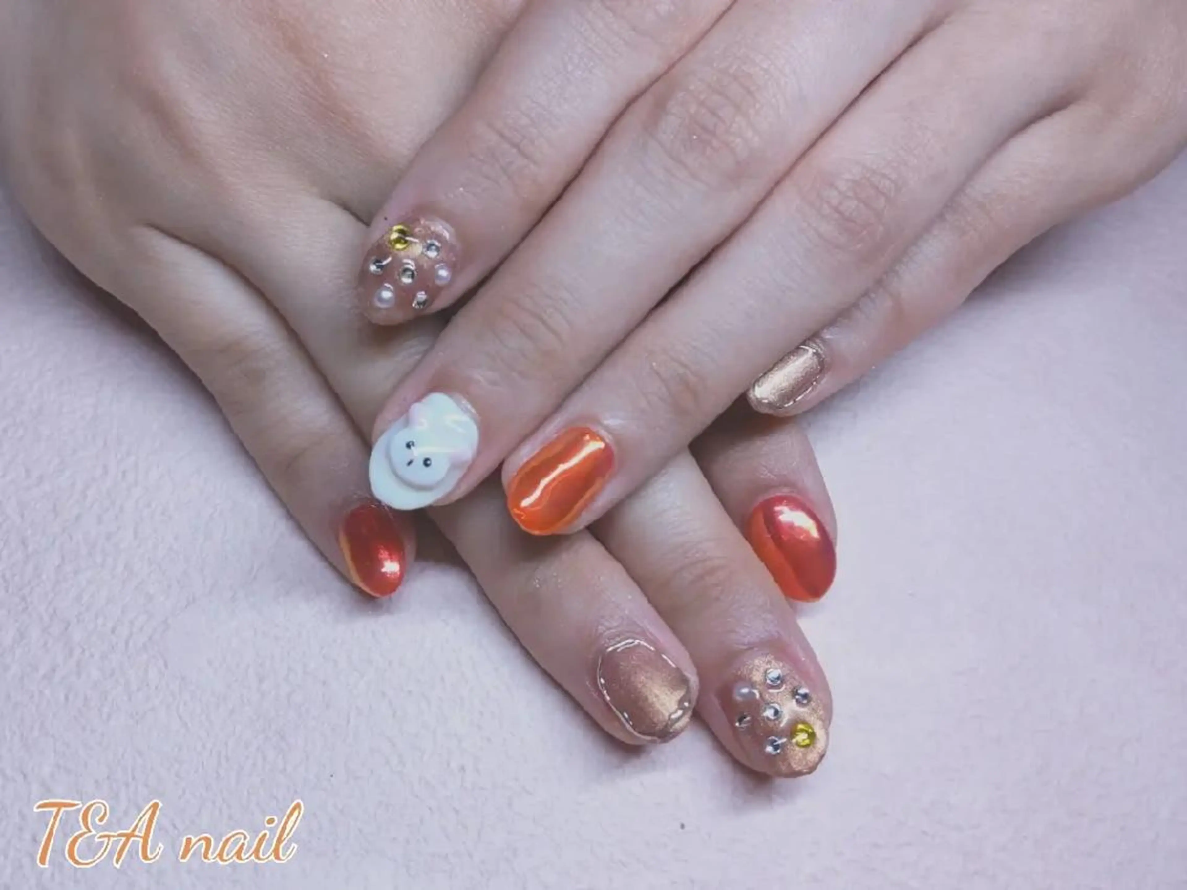 ミディアム ネイル ジェルネイル ニュアンスネイル オレンジ スカルプネイル ハンドネイル T&A nailのネイルデザイン