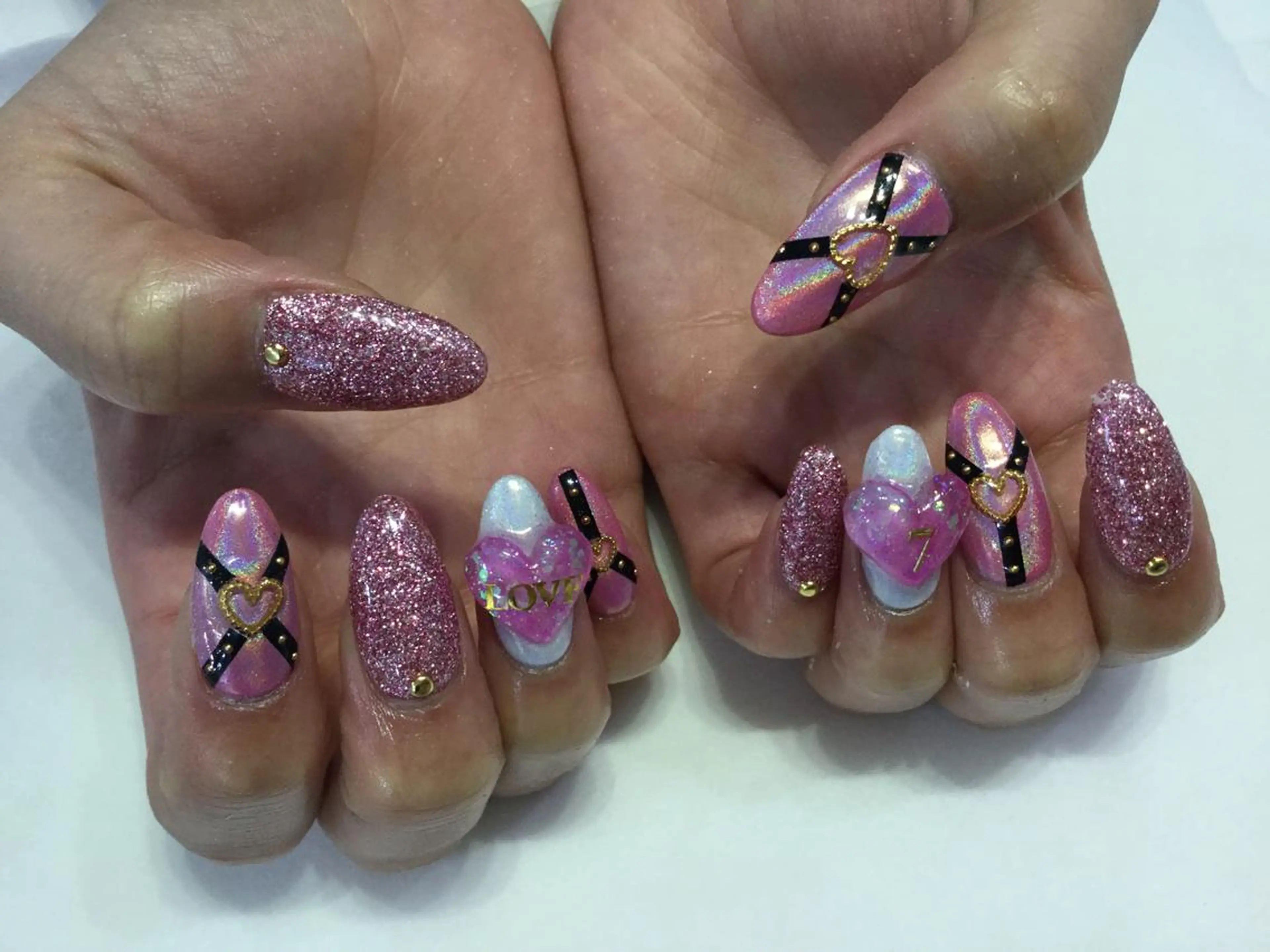 ネイル ハンドネイル 💎🐰 saki. m 🐰💎のネイルデザイン