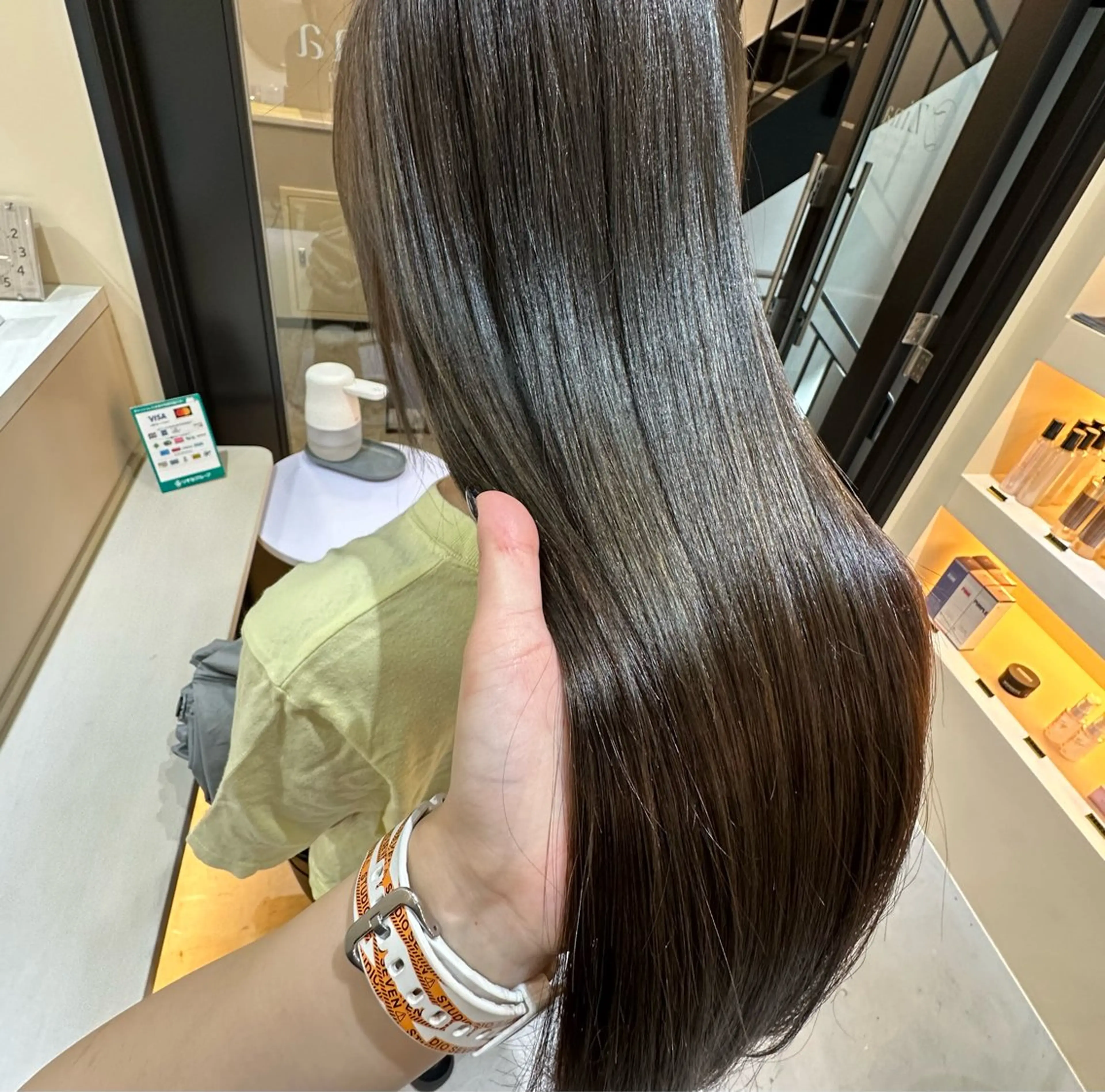 ロング ౨ৎ︎Zina 川口 KIRARI౨ৎのヘアスタイル