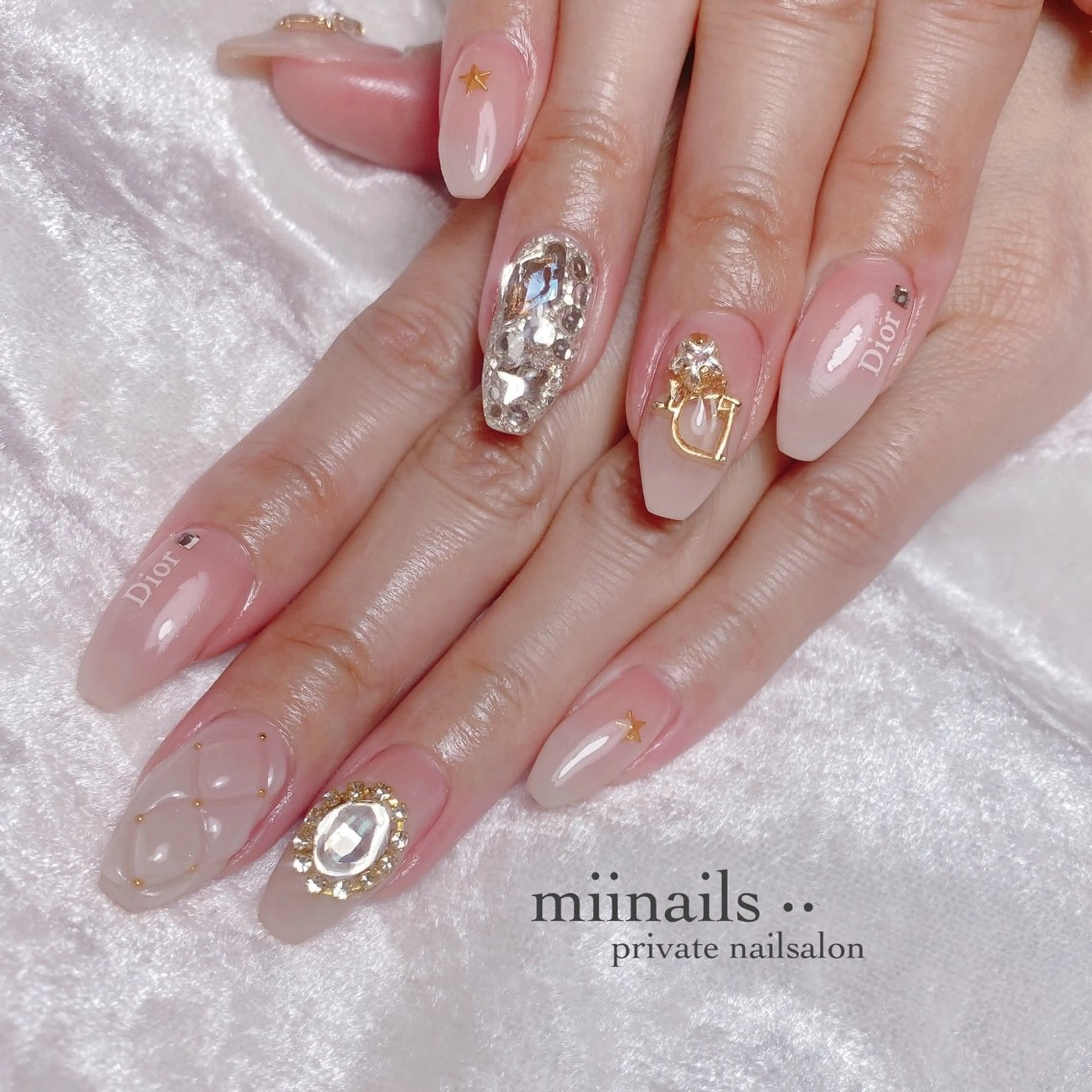 ネイル フレンチネイル 韓国ネイル ワンホンネイル ハンドネイル nailsalon miinailsのネイルデザイン