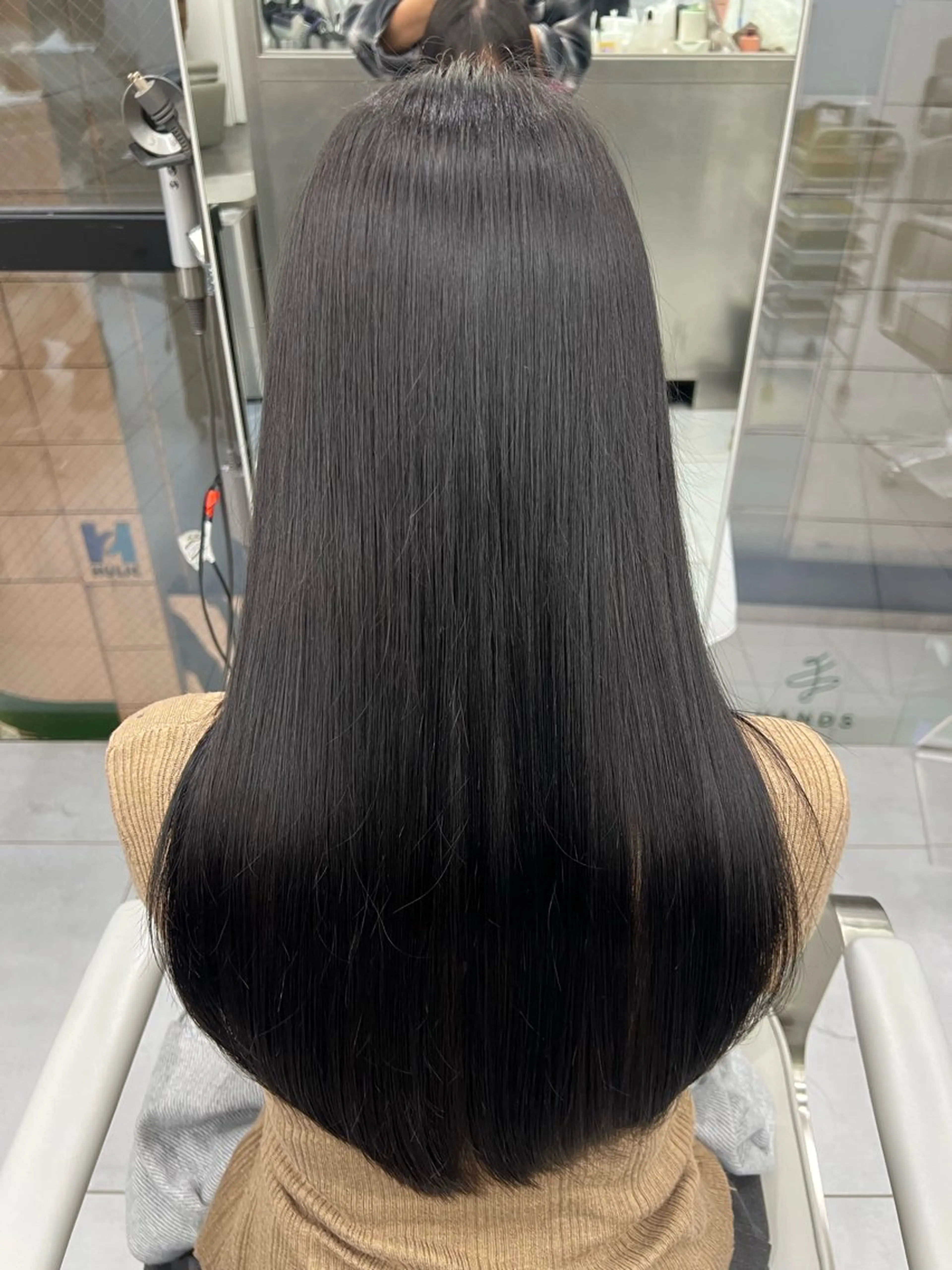 アレン様の私用でSNSにて超話題！  キャビアトリートメントの写真