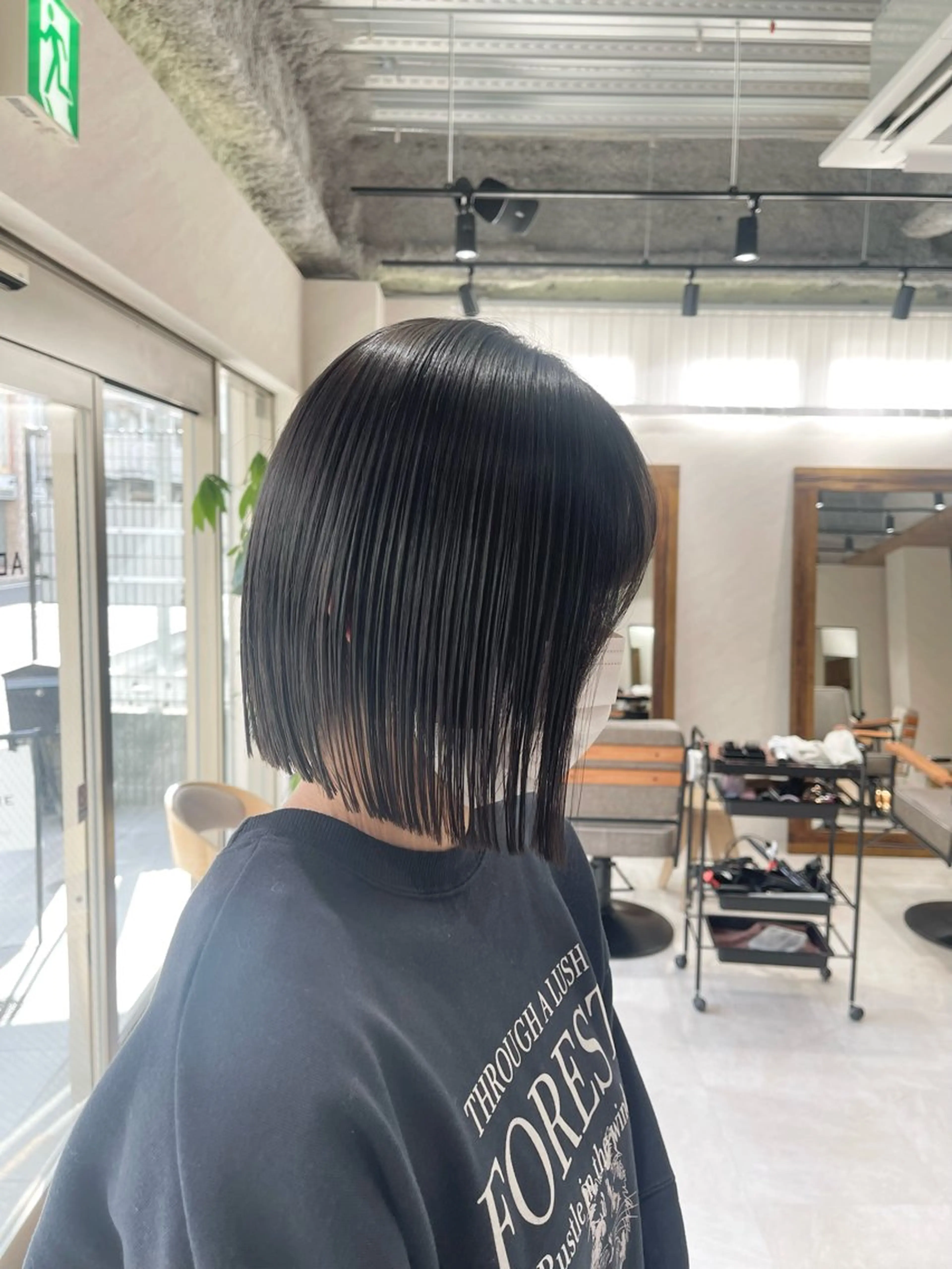 ショート カラー 切りっぱなしボブ ボブ カット ヘアカラー トリートメント 🩵ボブ/レイヤー /髪質改善🩵のヘアスタイル