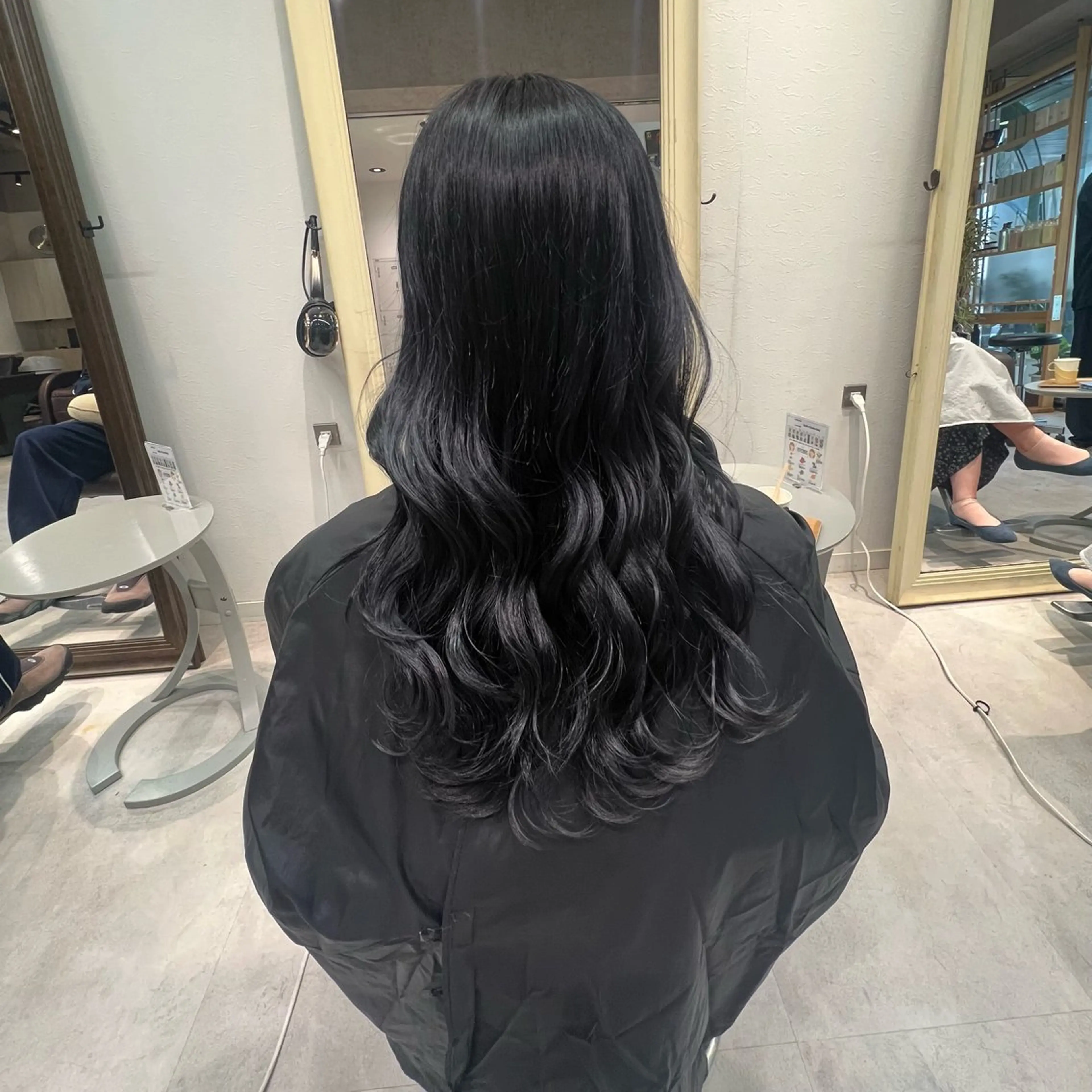 ロング カラー ヘアカラー 晶／艶髪カラー ／トリートメントのヘアスタイル