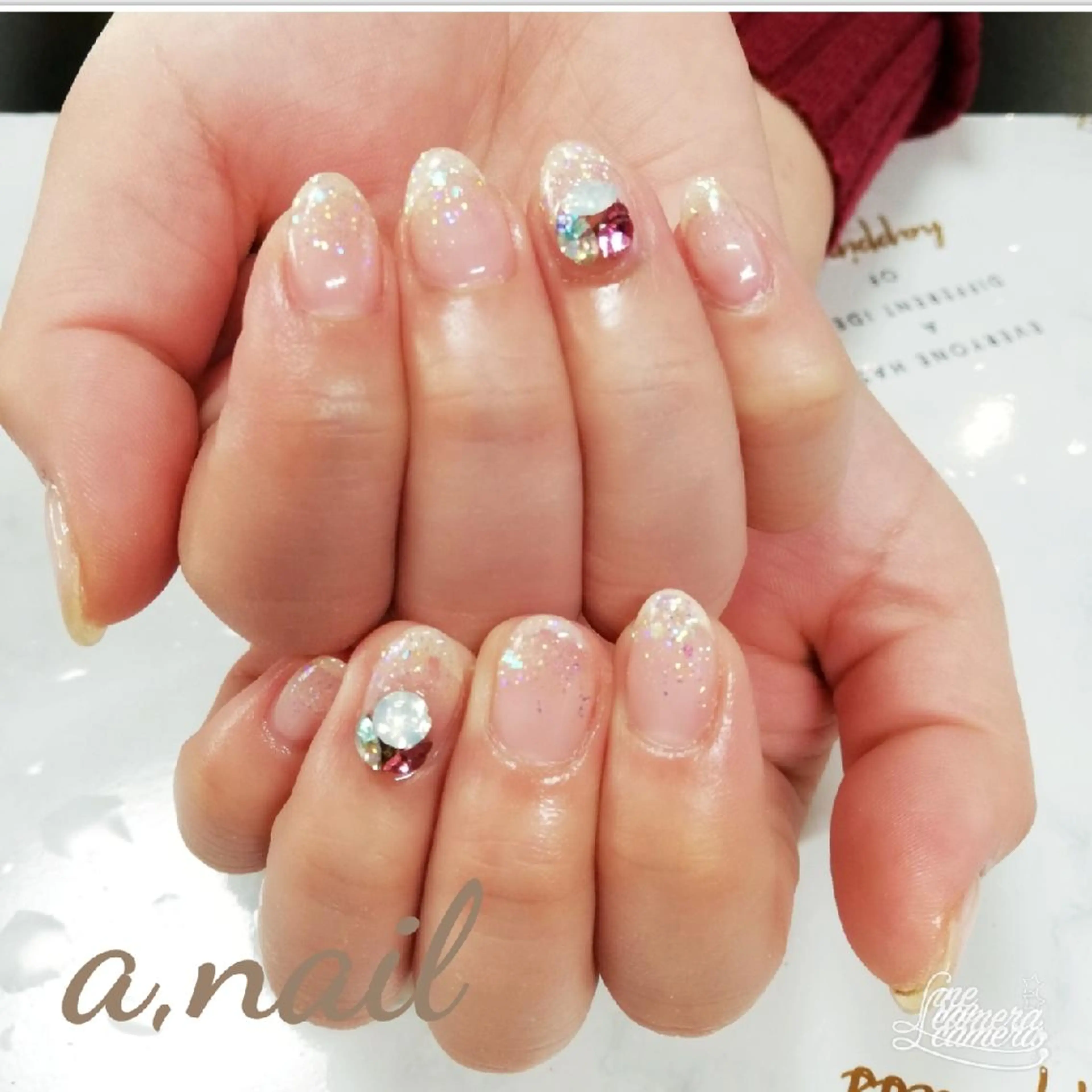 ネイル ストーンネイル ネイルサロン エーネイルのネイルデザイン