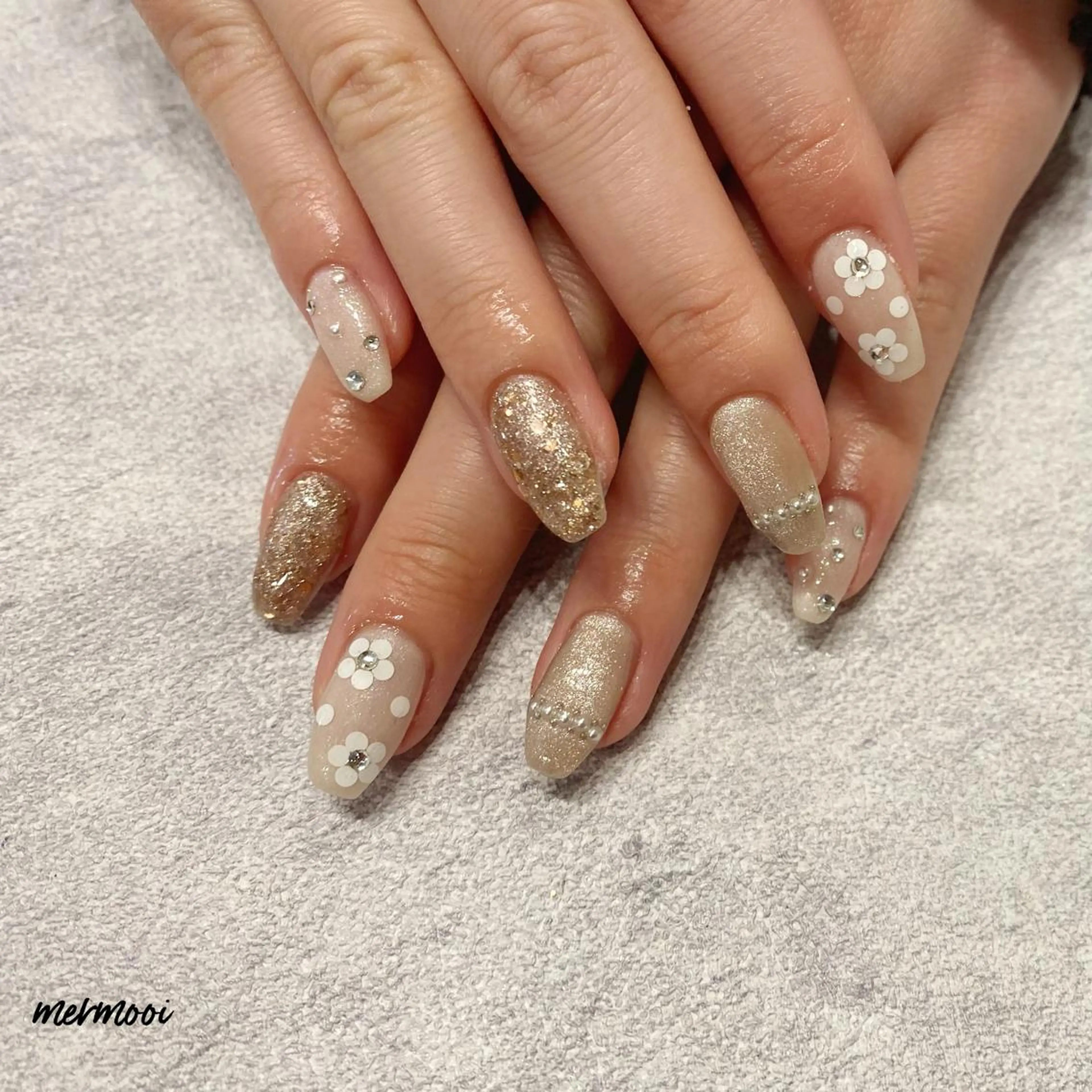 ネイル クリアネイル ジェルネイル ガーリー マグネットネイル ハンドネイル mermooi所属・melumooi nailのネイルデザイン