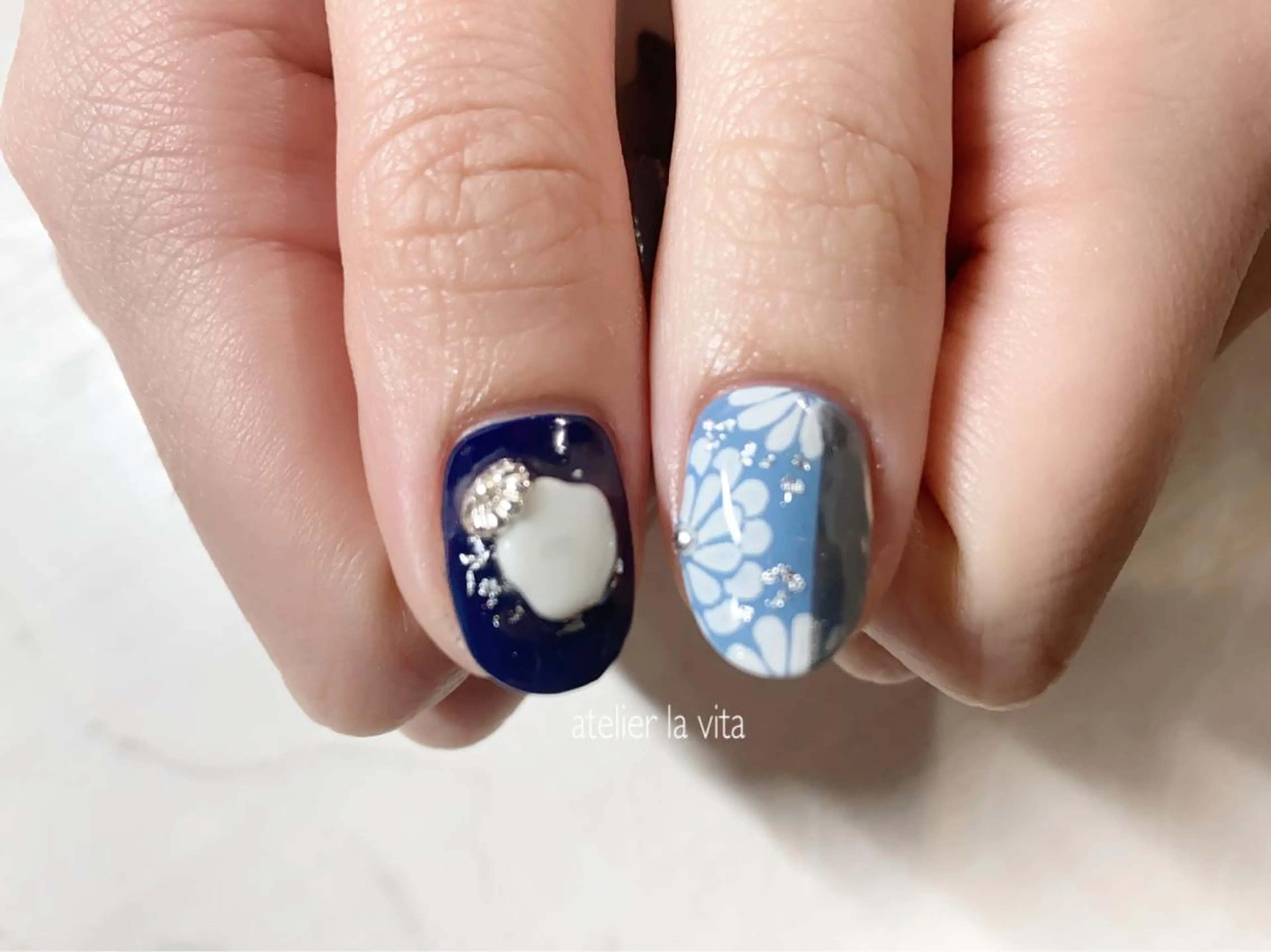 ネイル クリアネイル フラワーネイル ジェルネイル ミラーネイル ニュアンスネイル atelier la vita所属・lavita. mimuraのネイルデザイン