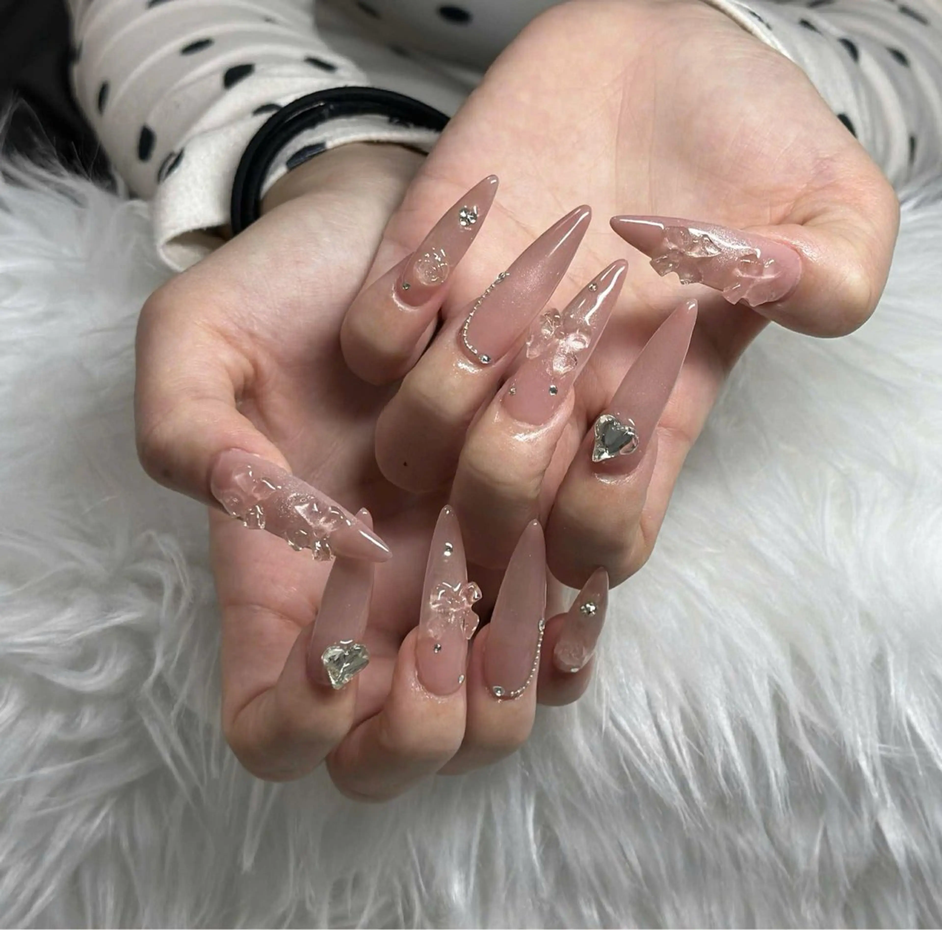 ネイル フレンチネイル ジェルネイル ガラスフレンチ ハロウィン ハート ハンドネイル H.baby Nail Salonのネイルデザイン