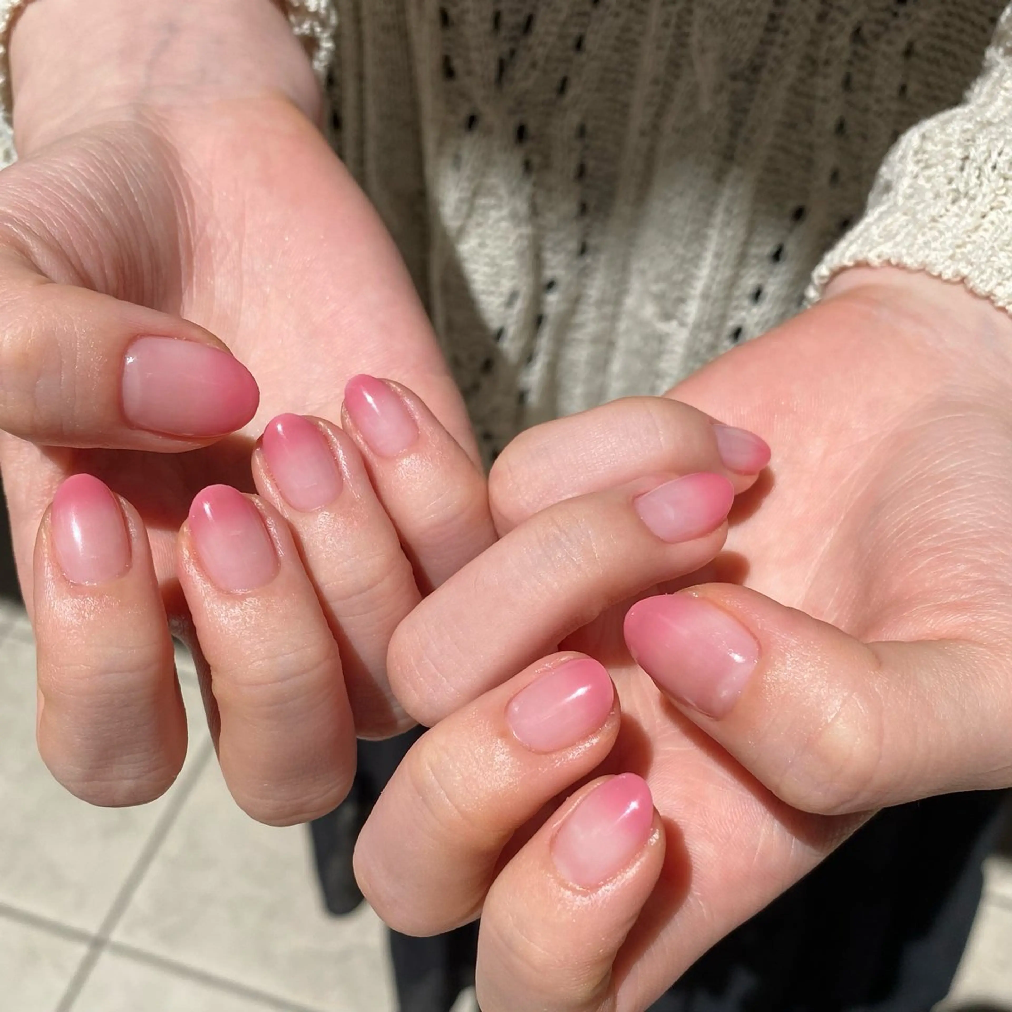 ネイル グラデーション オフィスネイル pro.m mekumiのネイルデザイン