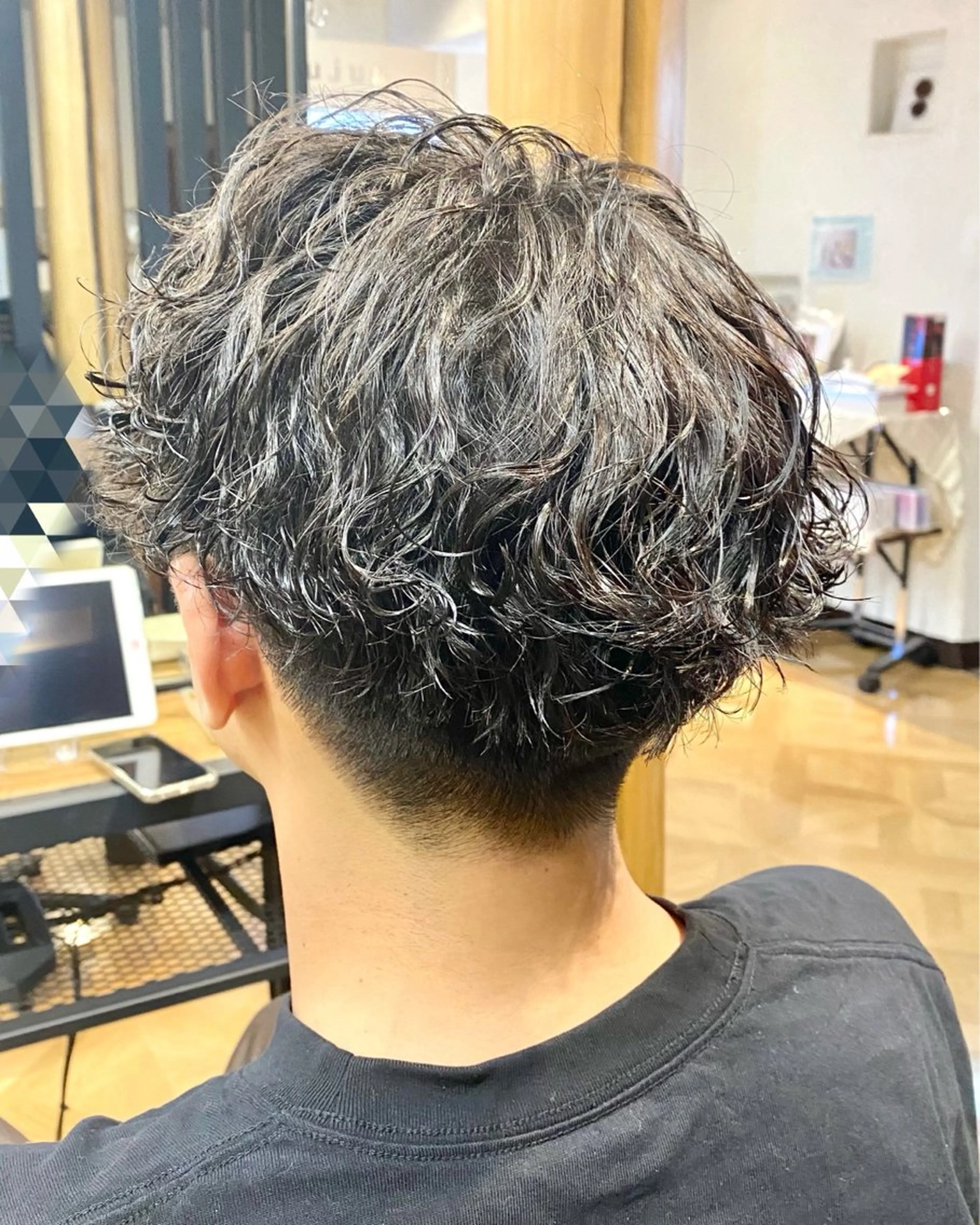 パーマ メンズ メンズパーマ 波巻きパーマ カット パーマ 菅野 奏のヘアスタイル