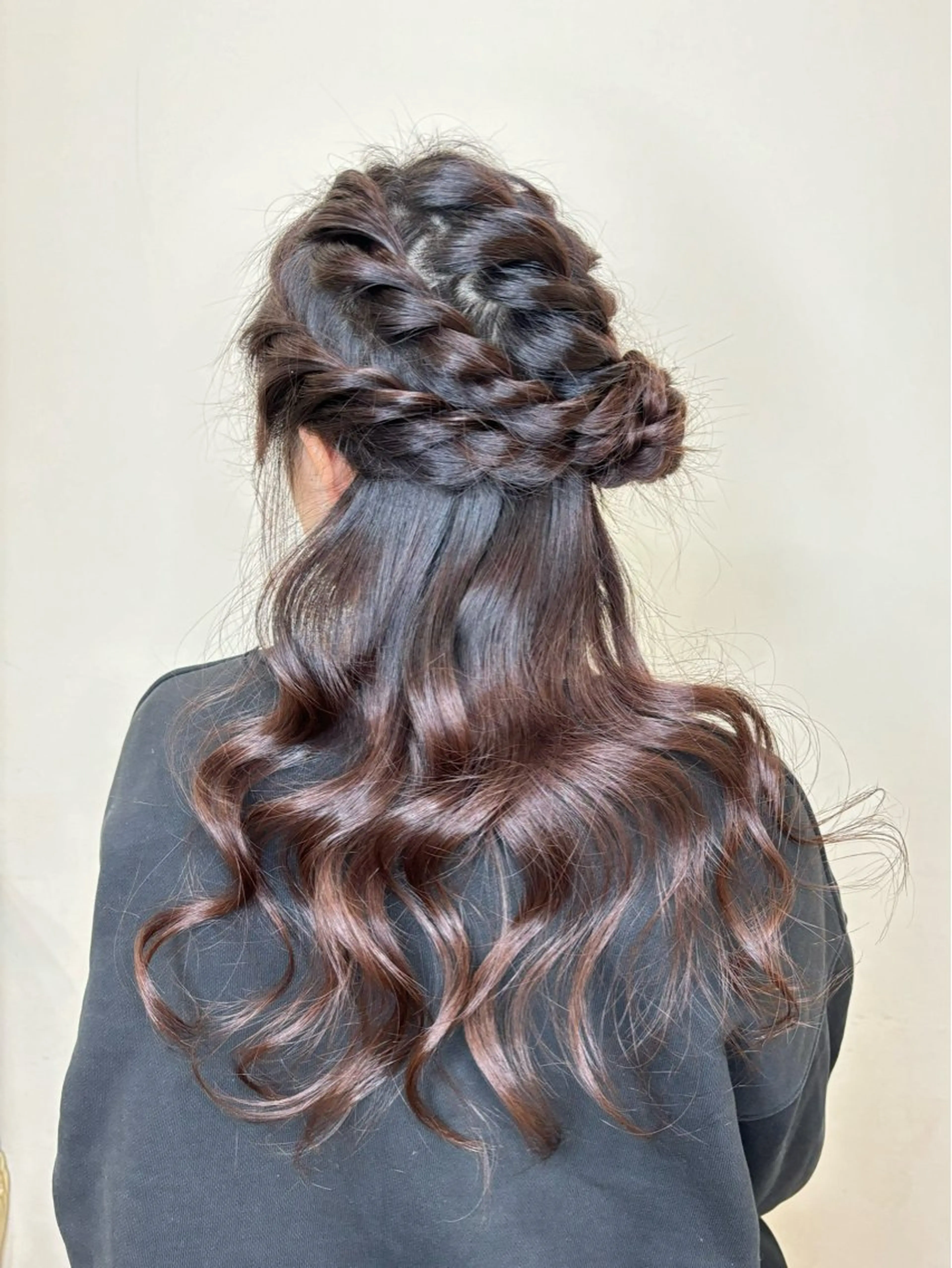 ロング ヘアアレンジ お団子ヘア 韓国風ヘア 後藤 瑠菜のヘアスタイル