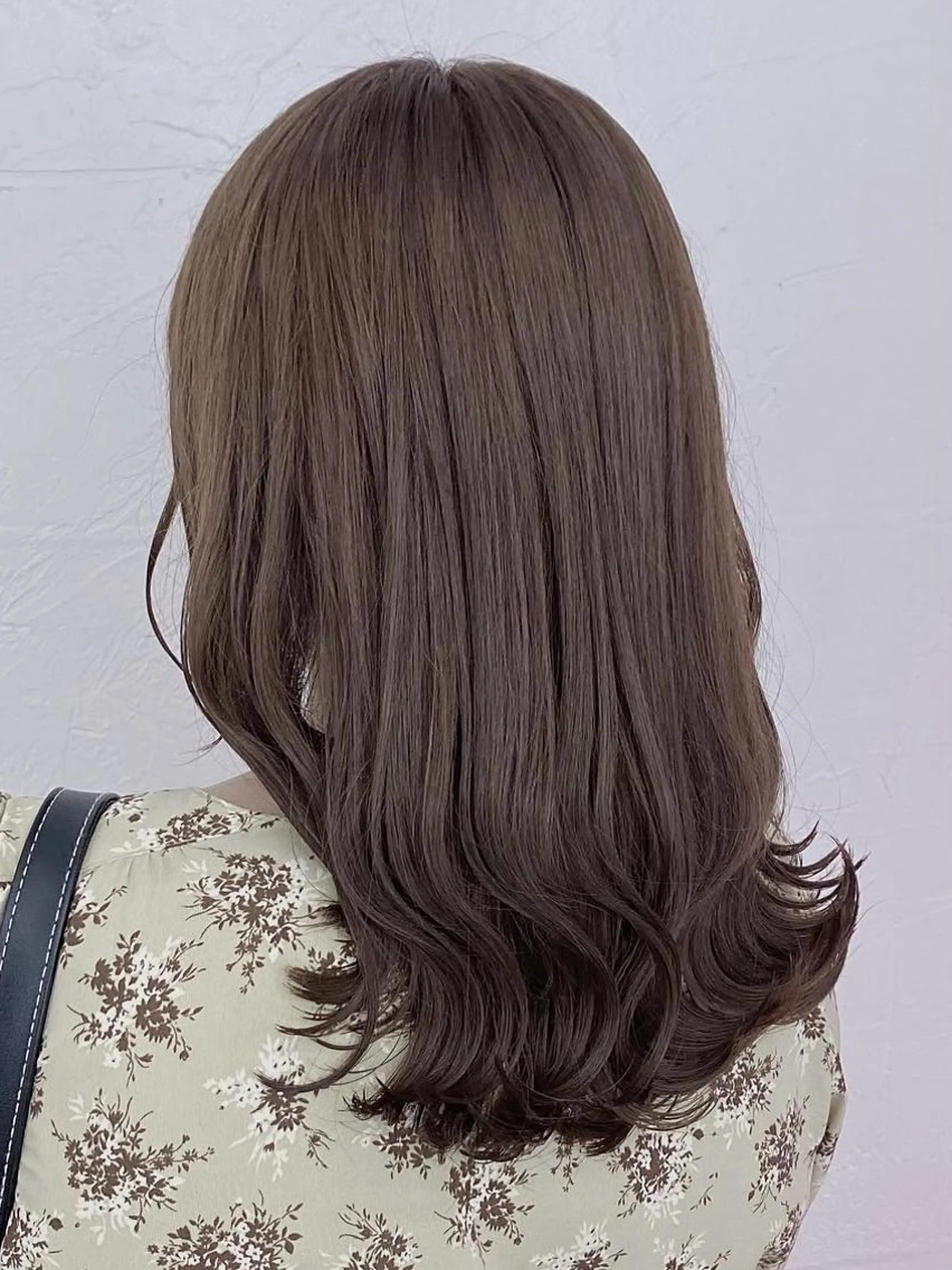 ロング カラー アッシュ アッシュブラウン ブリーチ ブラウンカラー 透明感カラー カット ヘアカラー トリートメント ヘッドスパ ヘアセット 𓏸レイヤー髪質改善 透けカラーカノン🫧のヘアスタイル