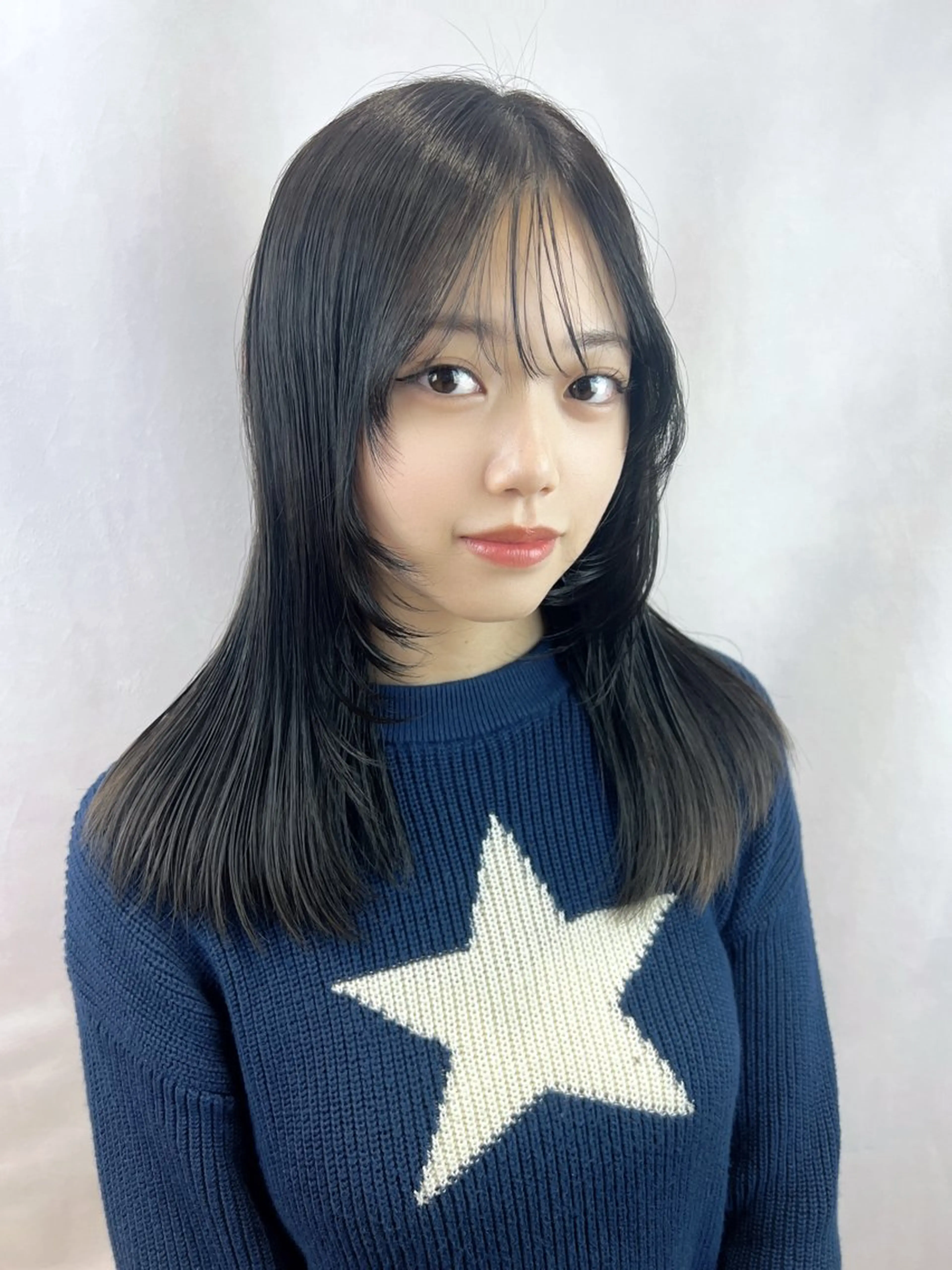 ミディアム 守屋 瞳子のヘアスタイル