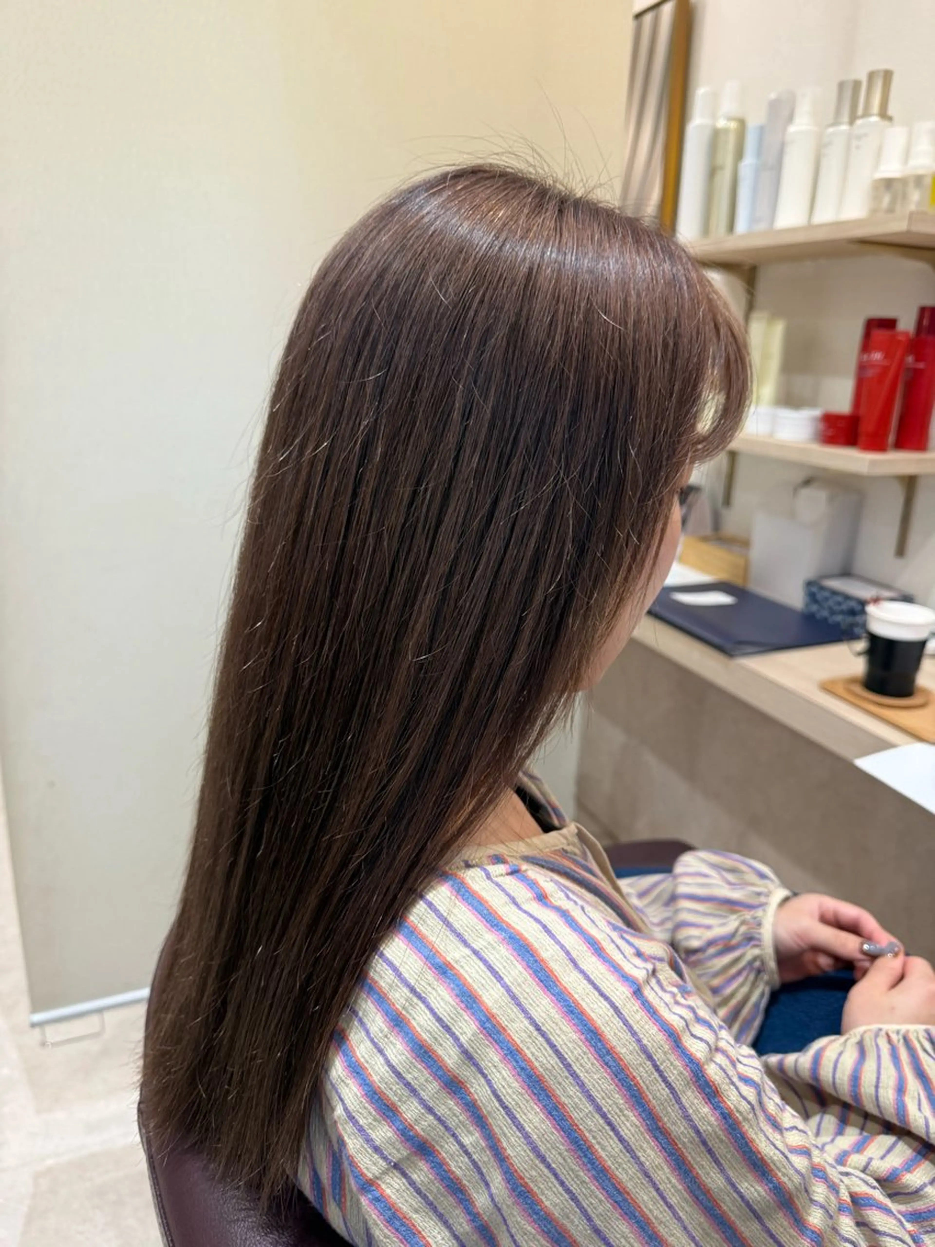 ロング ヘアカラー 金子 彩心のヘアスタイル